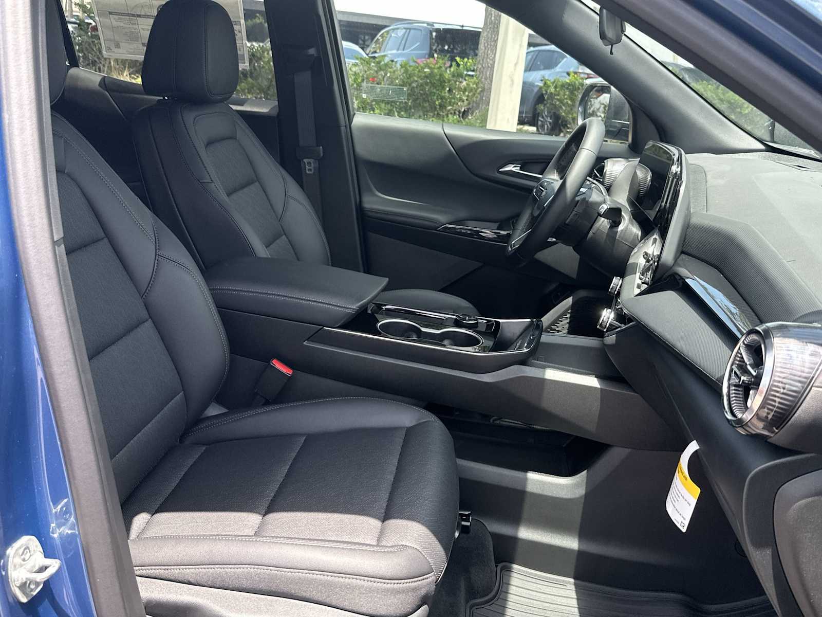 Thumbnail: 2026 Chevrolet Equinox - 31