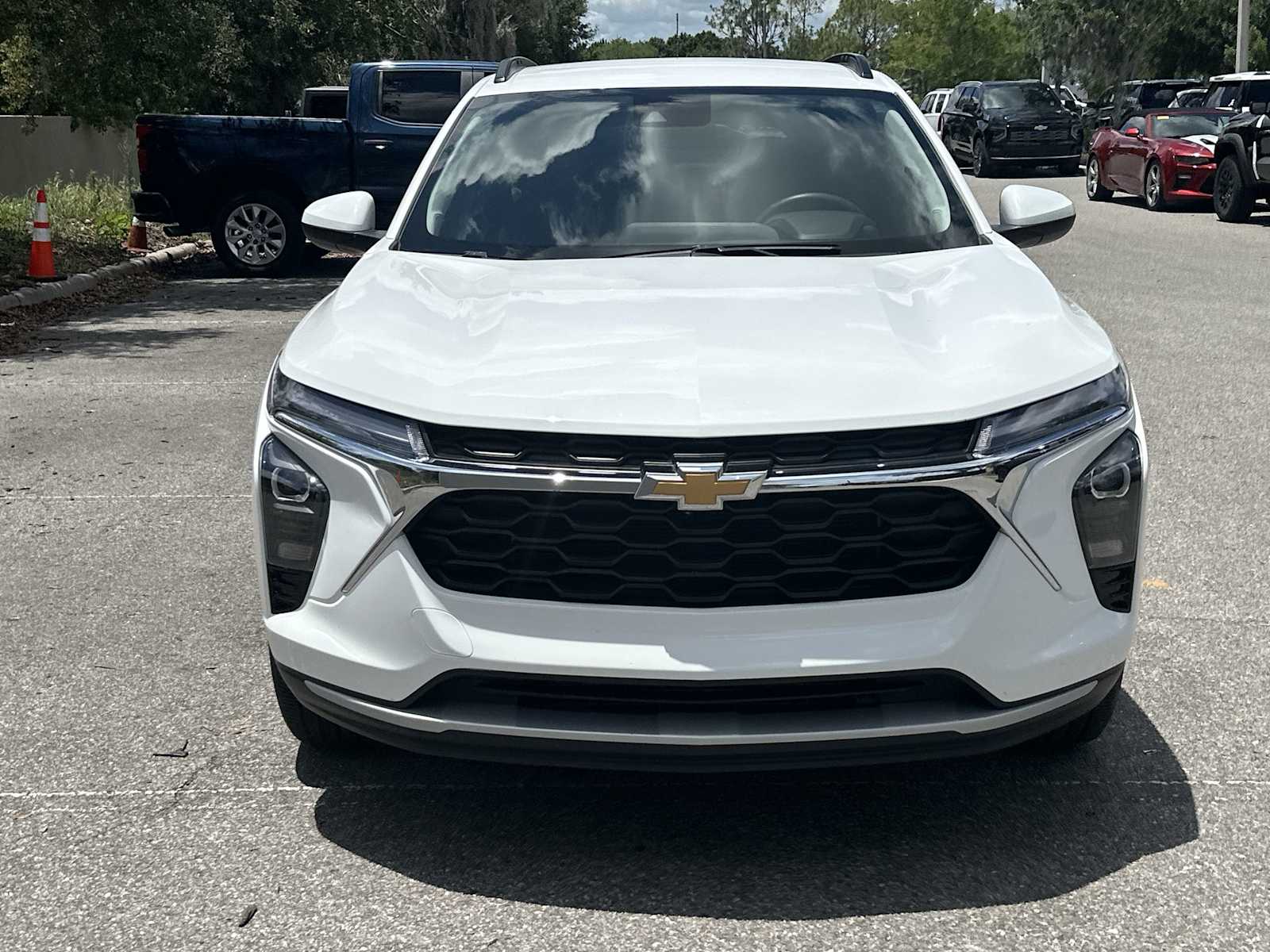 Thumbnail: 2024 Chevrolet Trax - 9