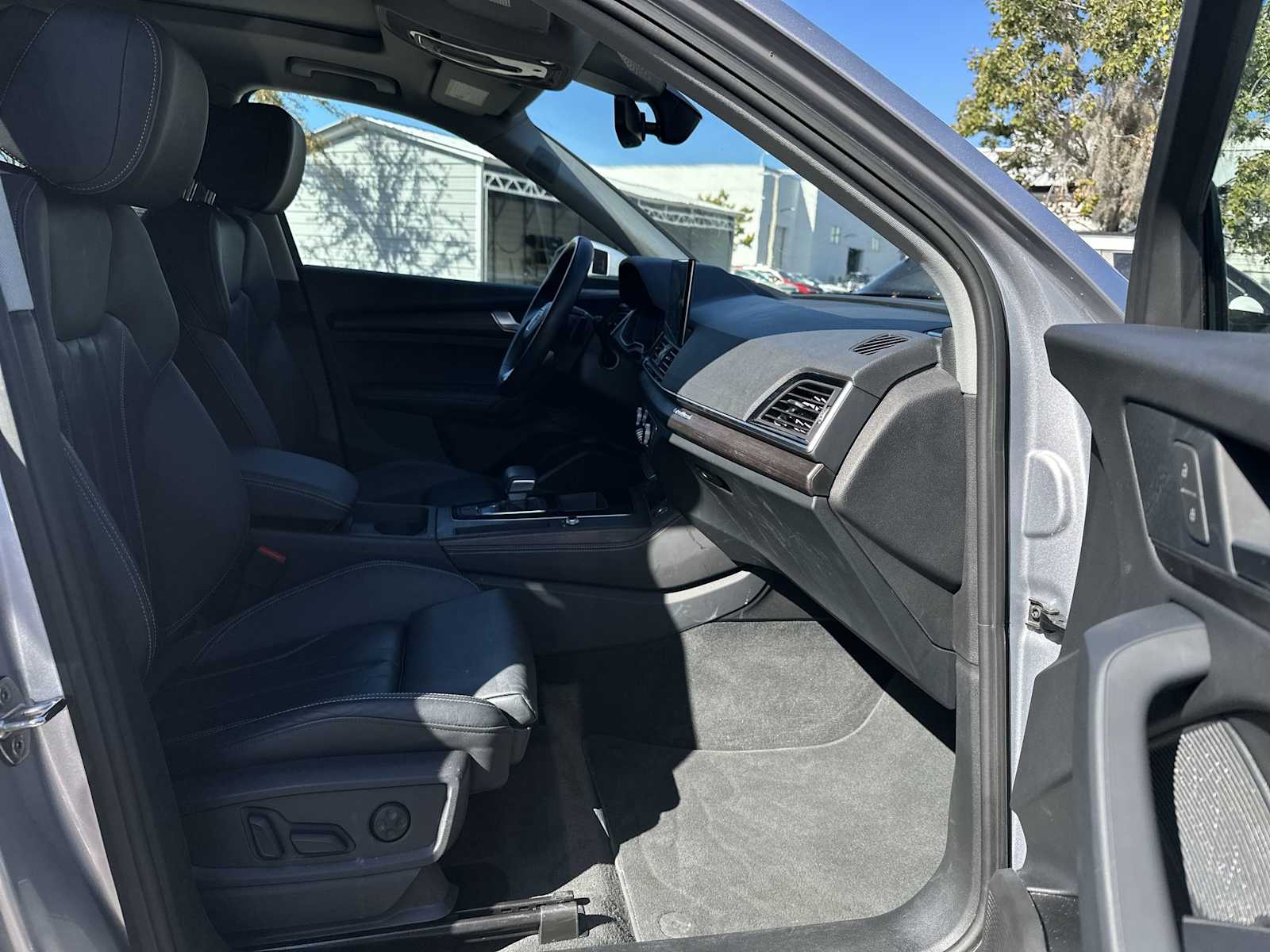 Thumbnail: 2024 Audi Q5 - 20