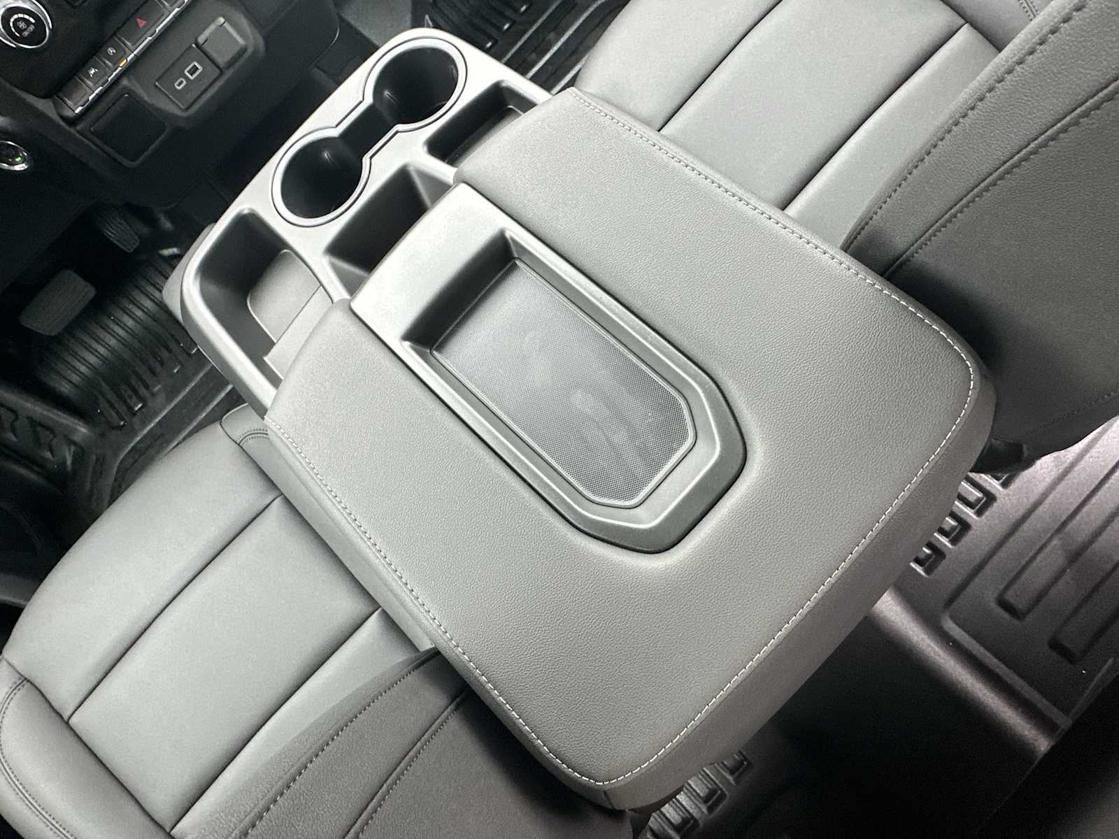 Thumbnail: 2026 Chevrolet Silverado 1500 - 21