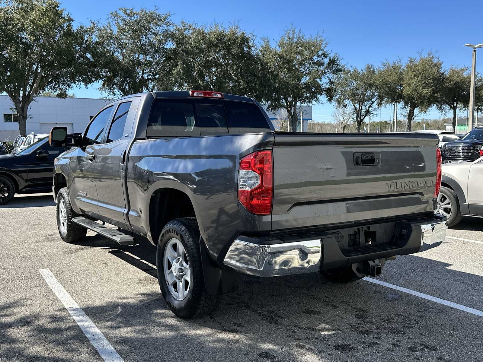 Thumbnail: 2019 Toyota Tundra - 3