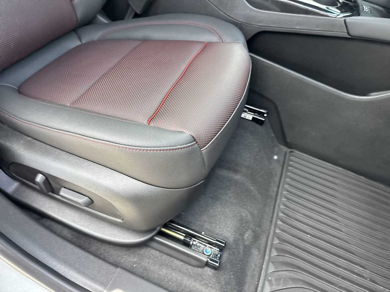 Thumbnail: 2025 Chevrolet Blazer - 25