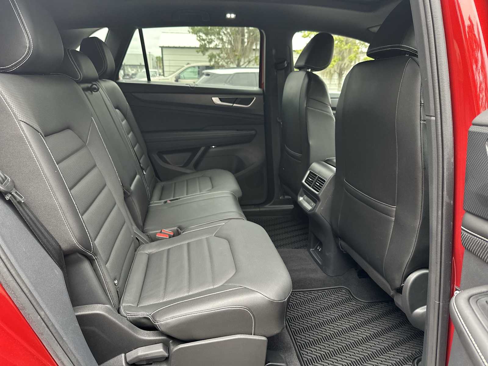 Thumbnail: 2024 Volkswagen Atlas - 18
