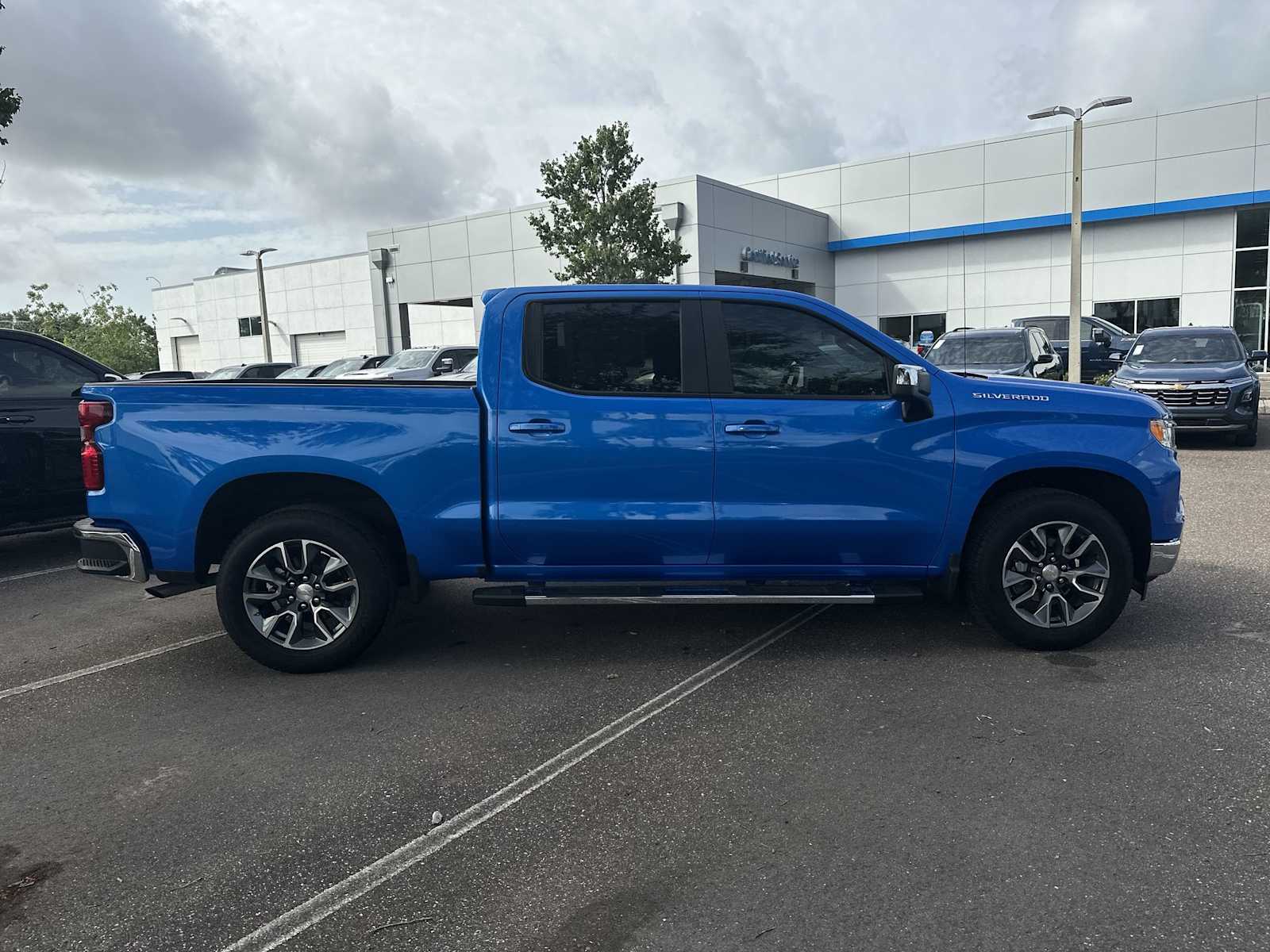 Thumbnail: 2025 Chevrolet Silverado 1500 - 21