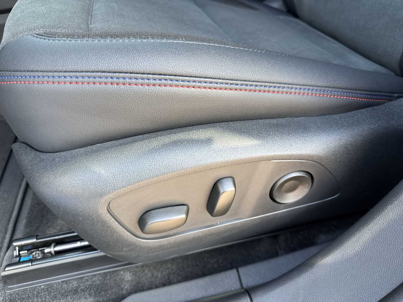 Thumbnail: 2025 Chevrolet Blazer EV - 21