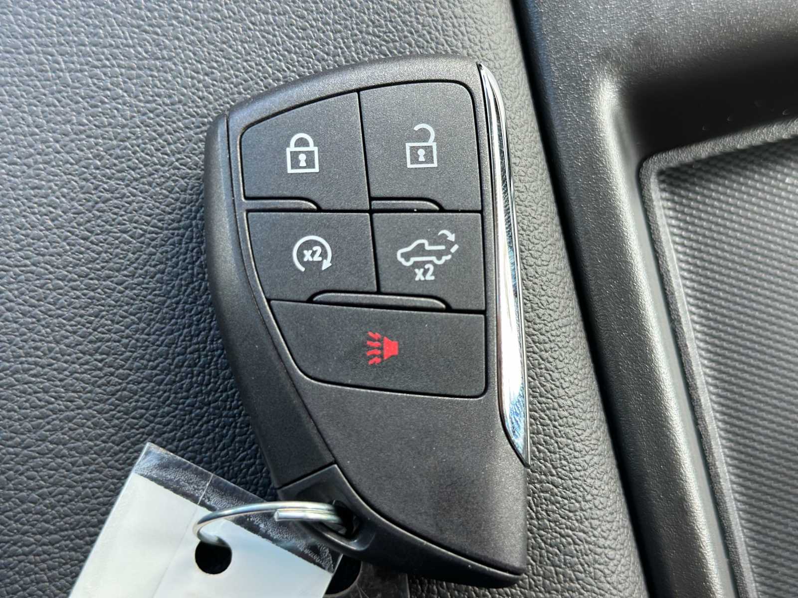 Thumbnail: 2026 Chevrolet Silverado 1500 - 26