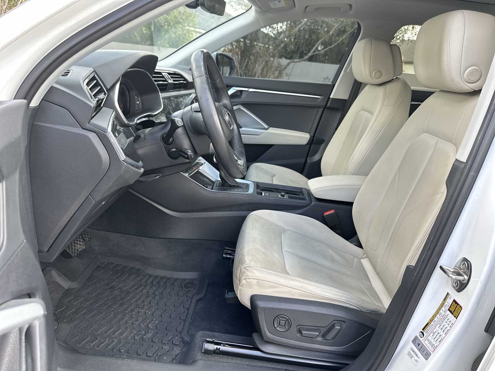 Thumbnail: 2020 Audi Q3 - 15