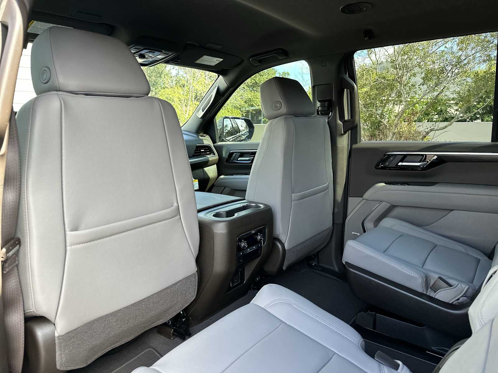 Thumbnail: 2026 Chevrolet Tahoe - 16