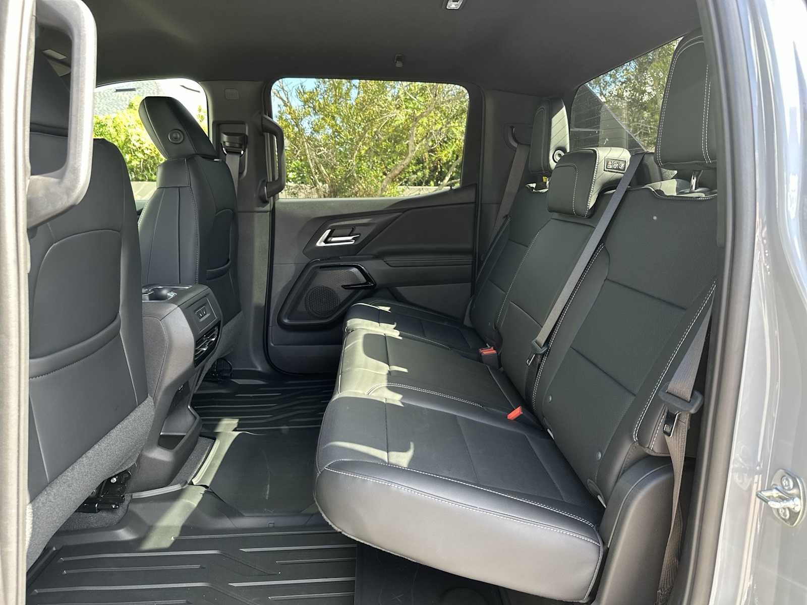 Thumbnail: 2026 Chevrolet Silverado EV - 17