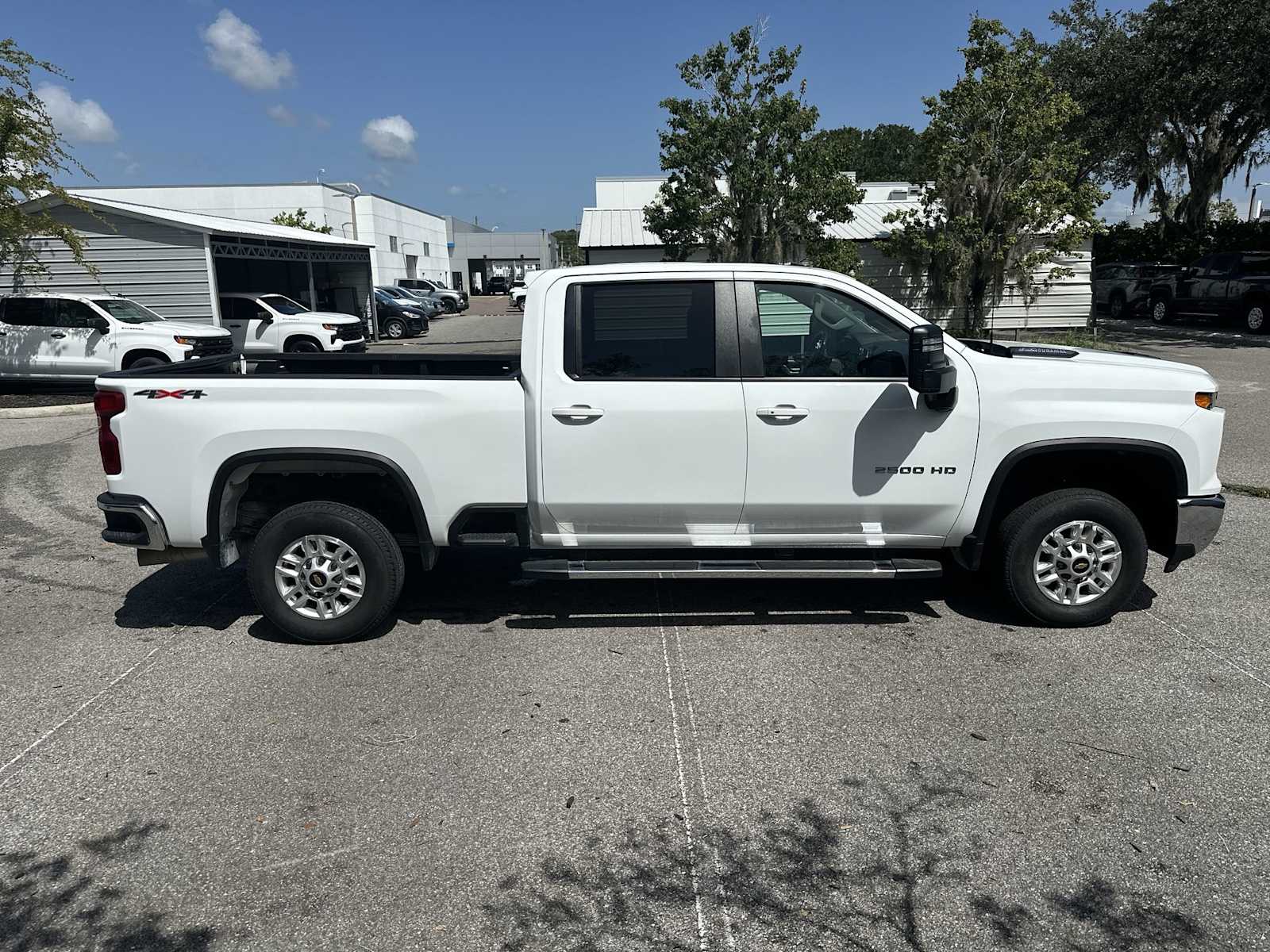 Thumbnail: 2025 Chevrolet Silverado 2500 - 6