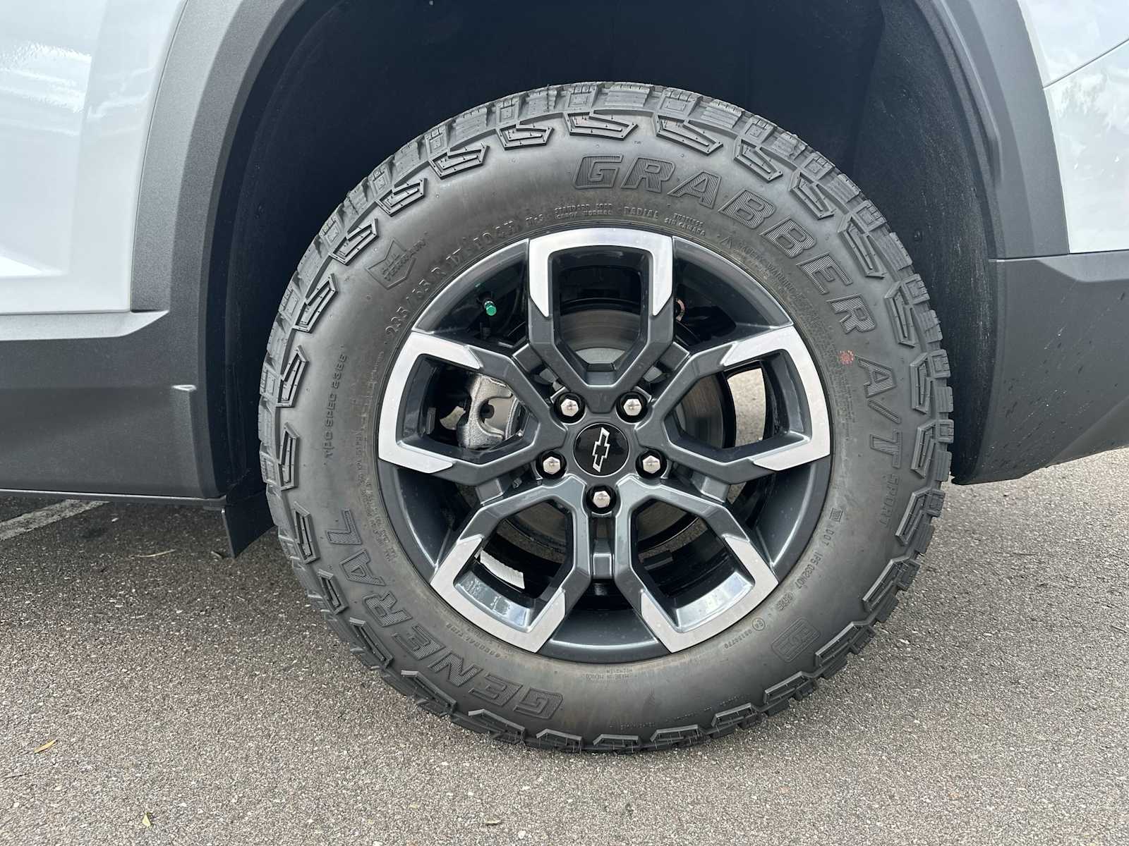 Thumbnail: 2026 Chevrolet Equinox - 12