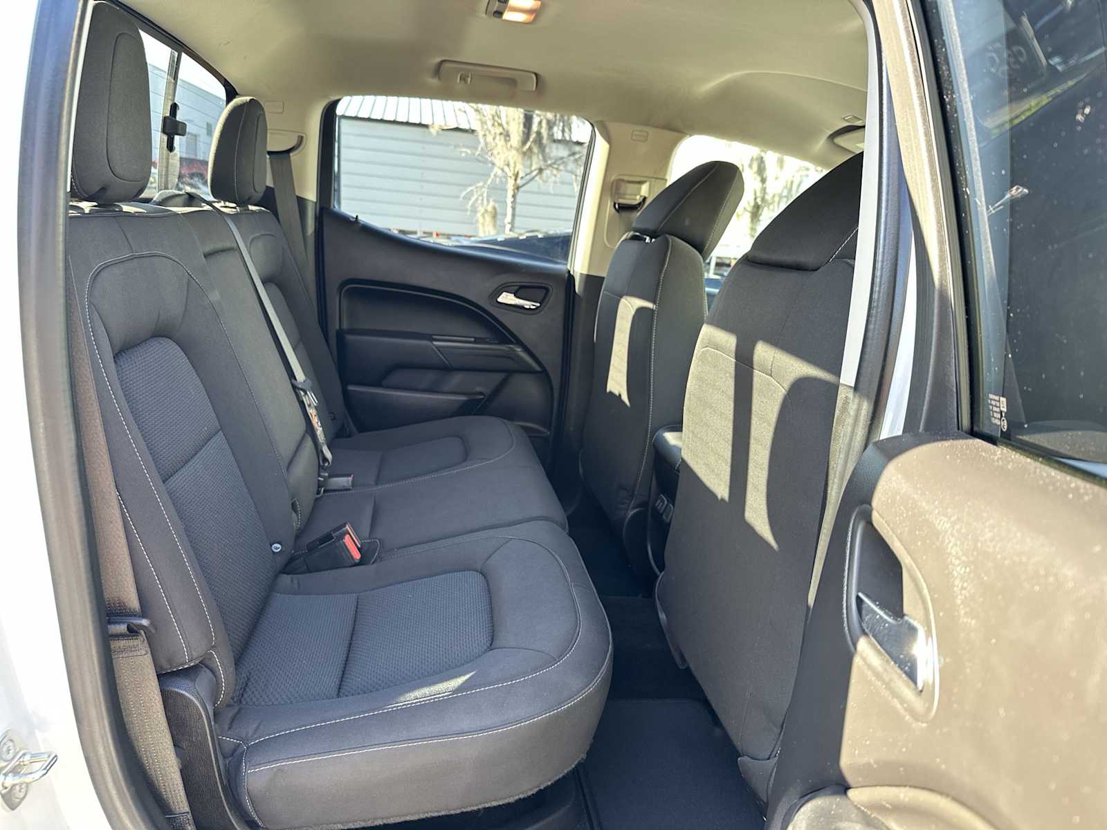 Thumbnail: 2017 Chevrolet Colorado - 18