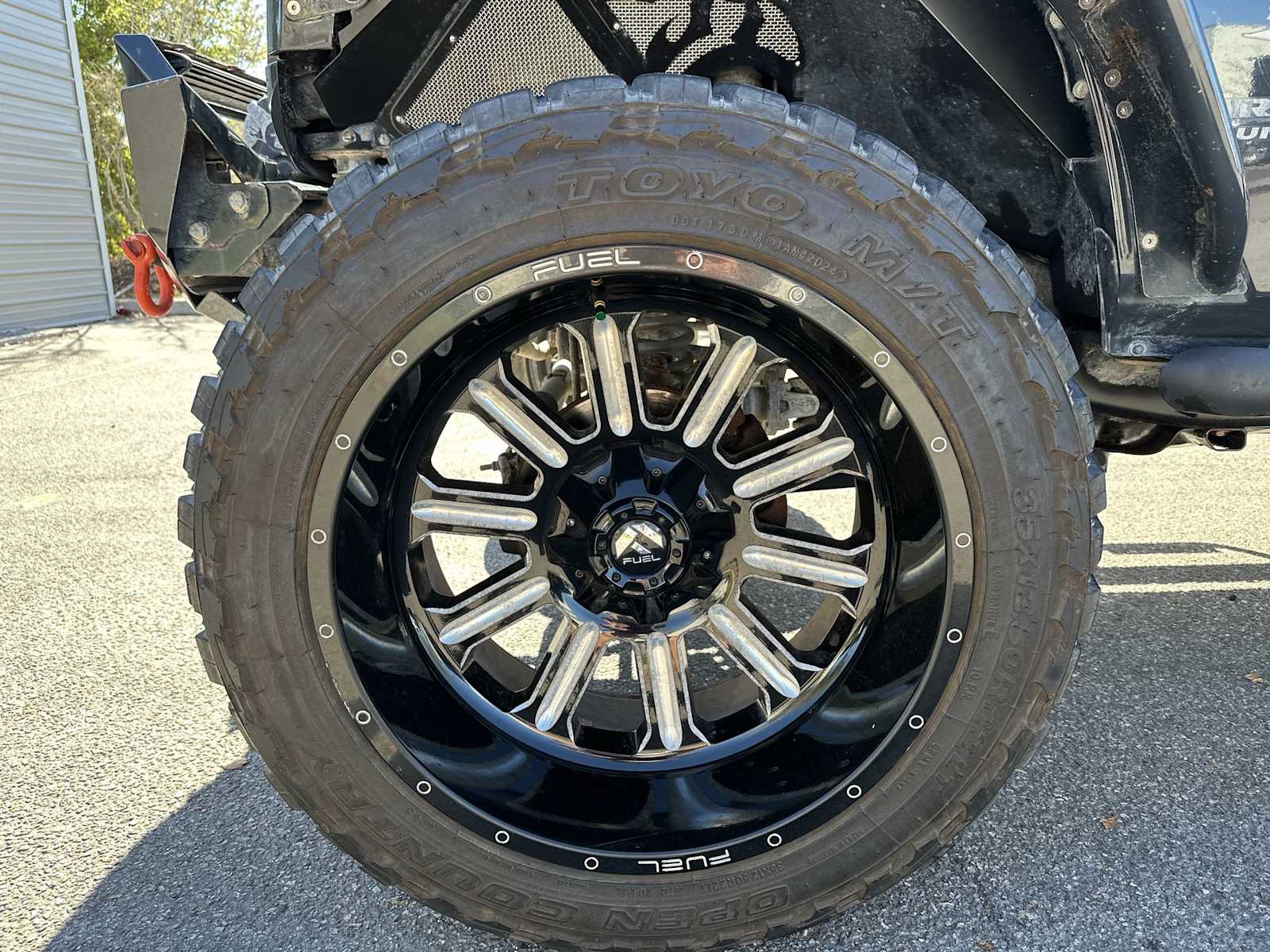 Thumbnail: 2017 Jeep Wrangler - 12