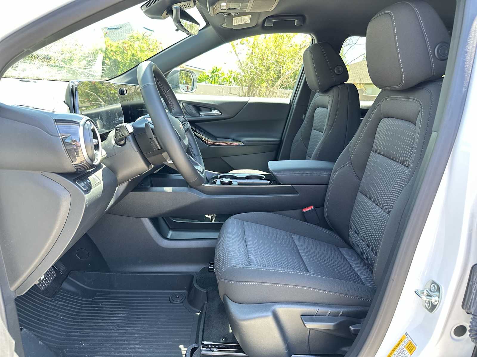 Thumbnail: 2026 Chevrolet Equinox - 15