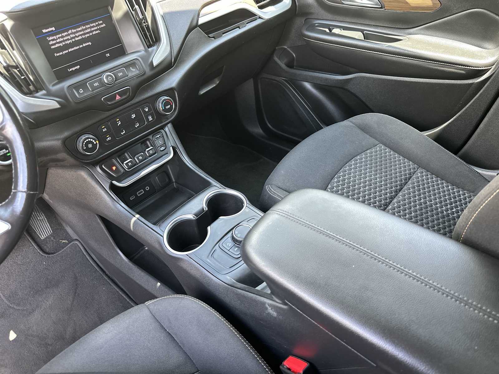 Thumbnail: 2020 GMC Terrain - 21
