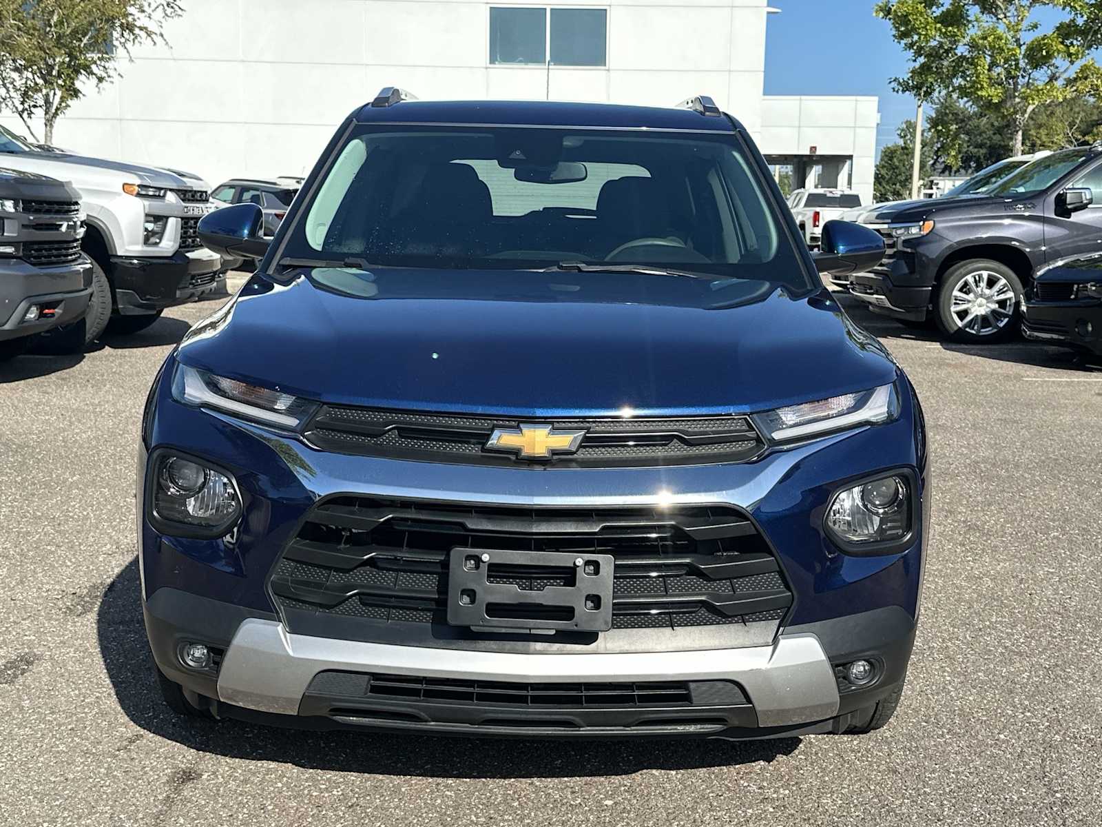 Thumbnail: 2023 Chevrolet TrailBlazer - 9