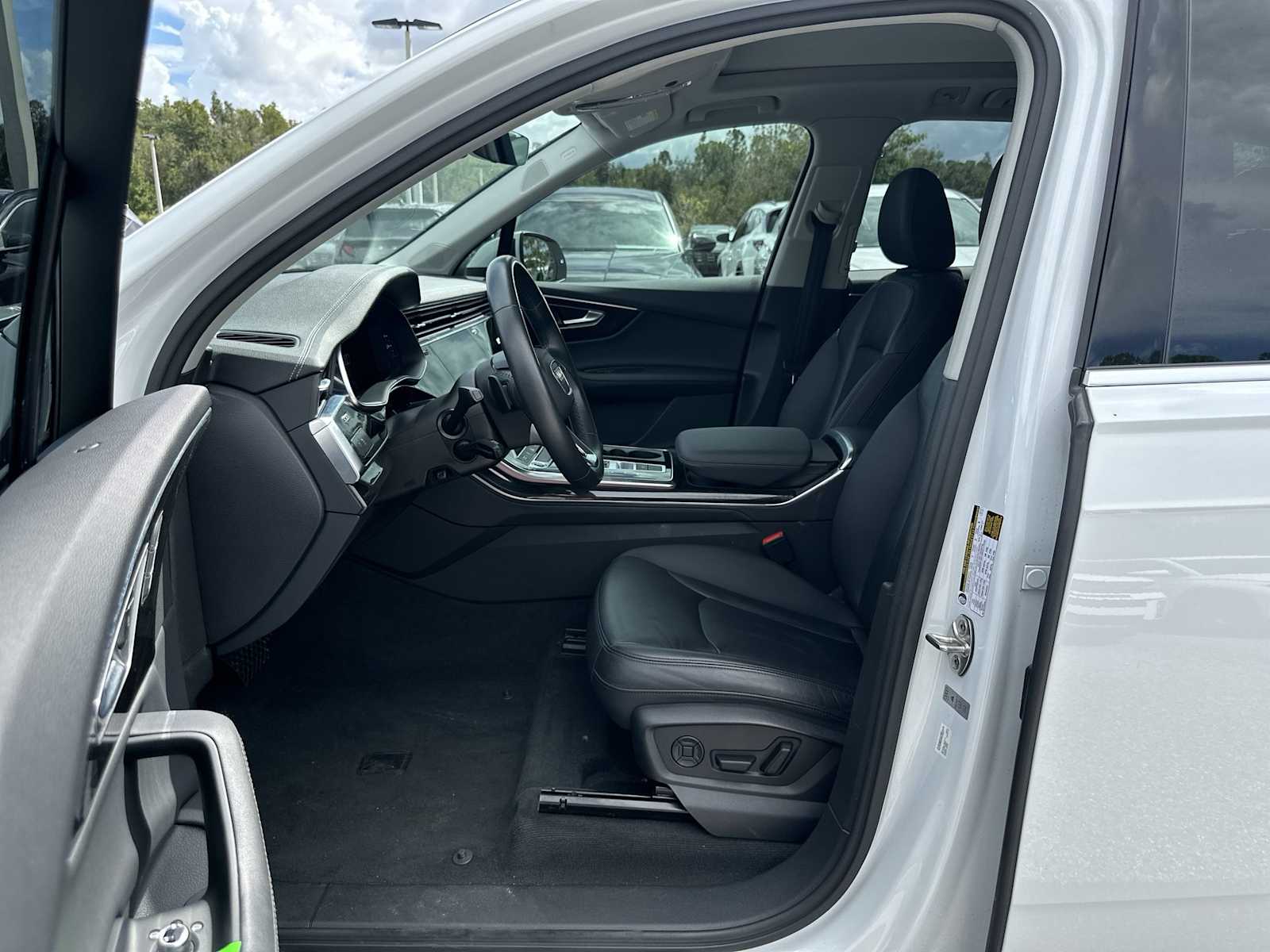 Thumbnail: 2024 Audi Q7 - 2