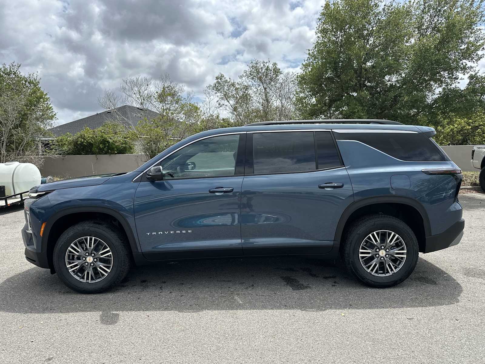 Thumbnail: 2026 Chevrolet Traverse - 3