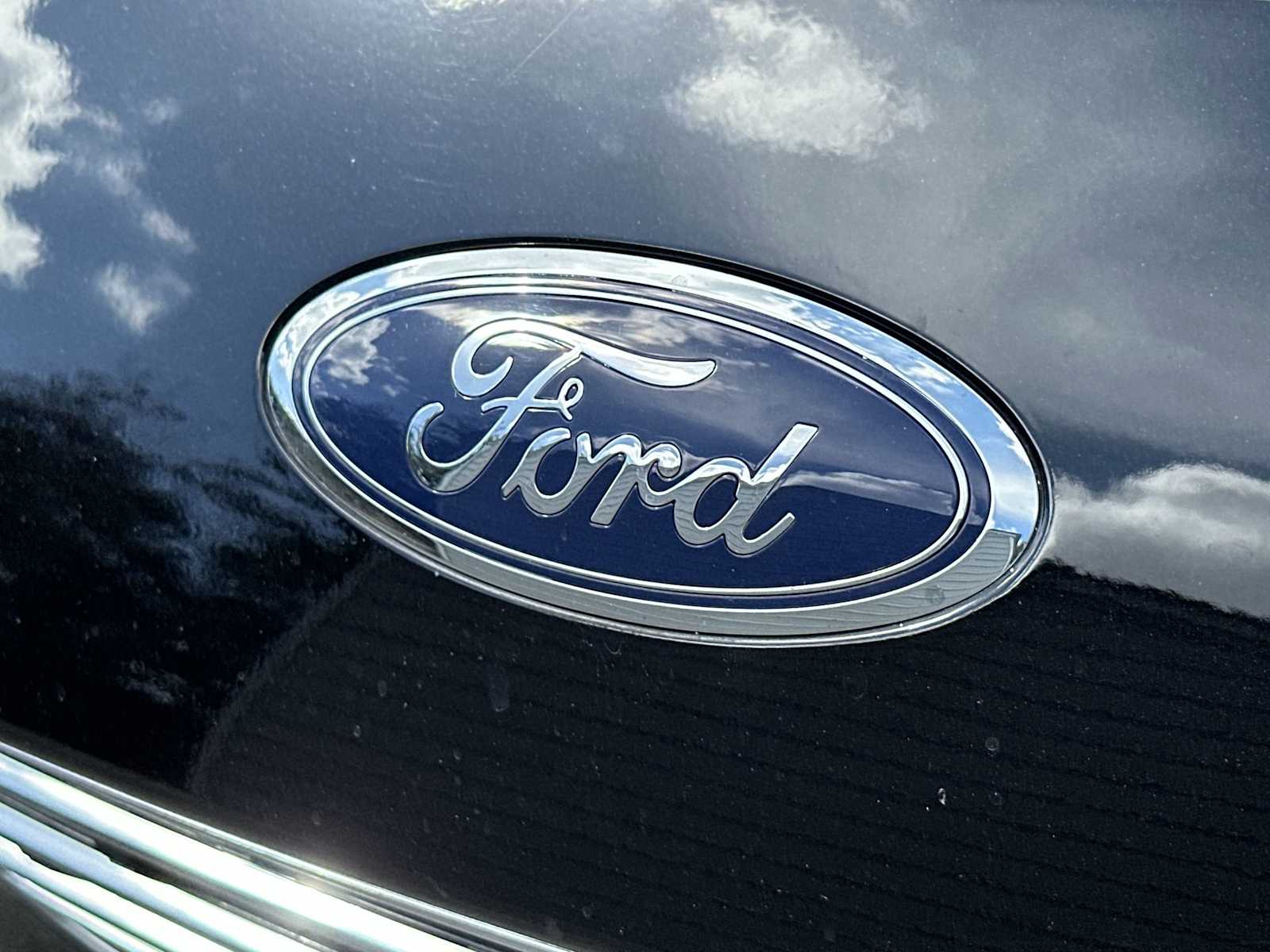 Thumbnail: 2022 Ford Escape - 10