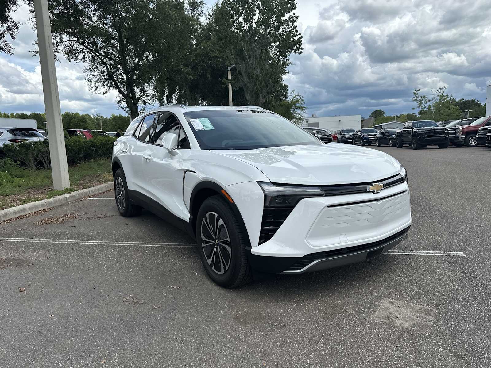 Thumbnail: 2024 Chevrolet Blazer EV - 22
