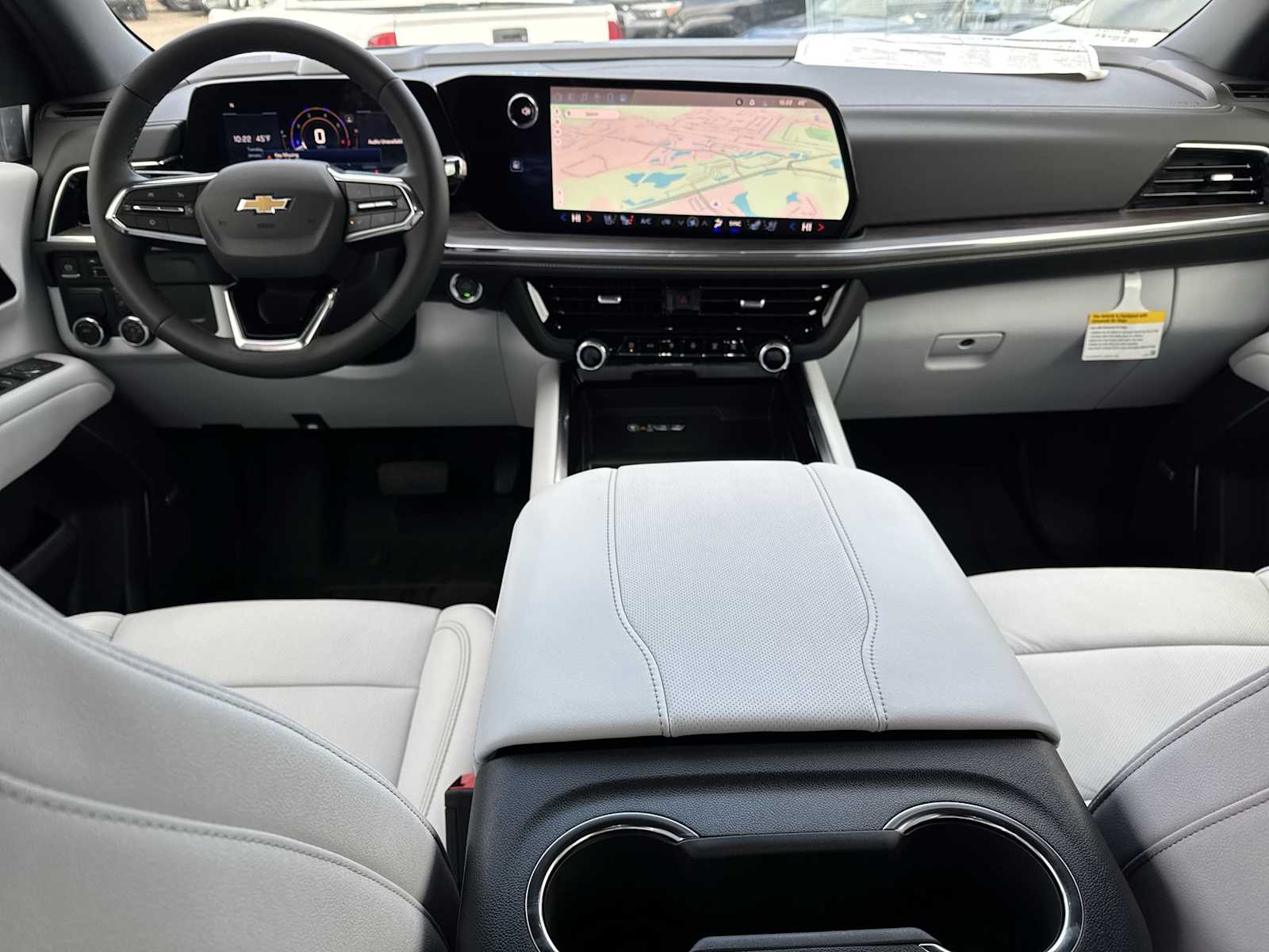 Thumbnail: 2025 Chevrolet Suburban - 19