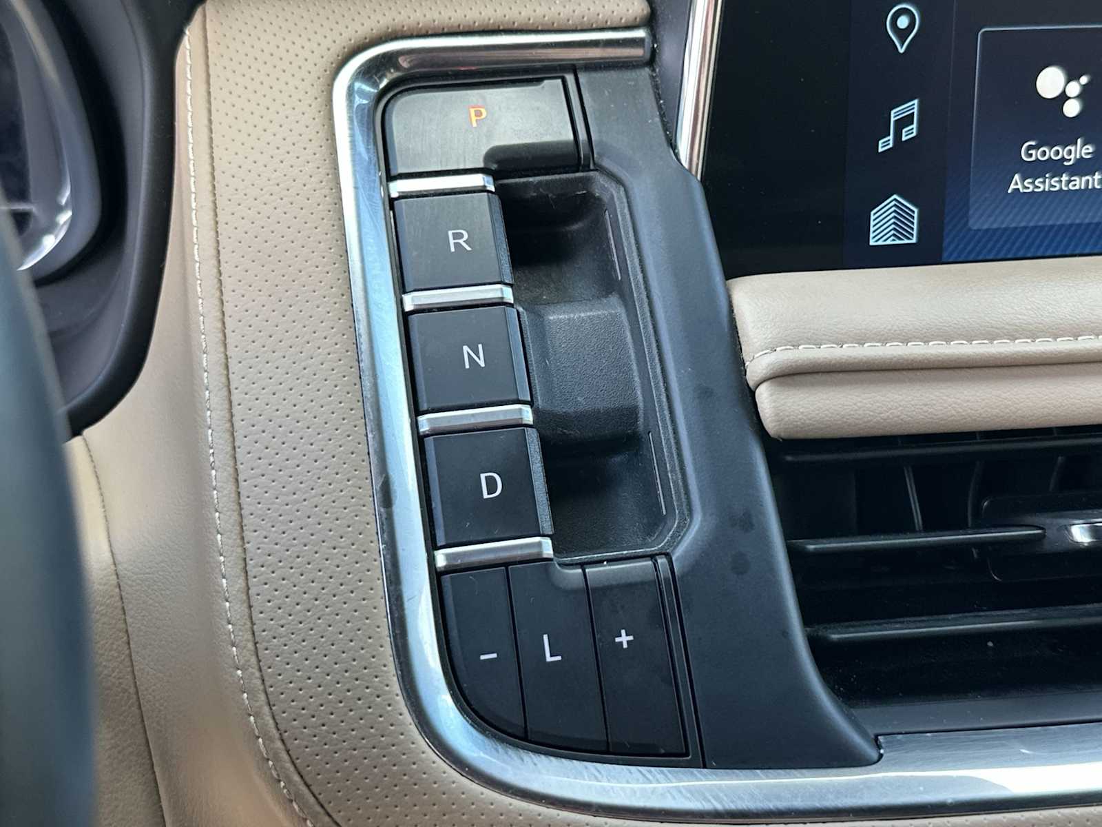 Thumbnail: 2024 Chevrolet Suburban - 23