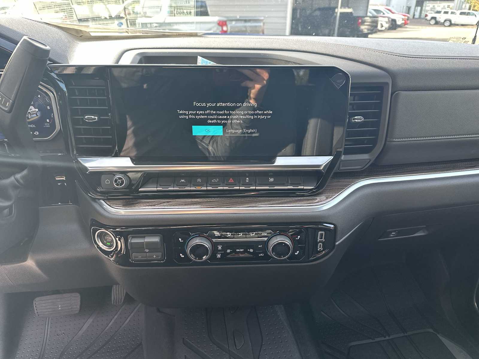 Thumbnail: 2026 Chevrolet Silverado 1500 - 21