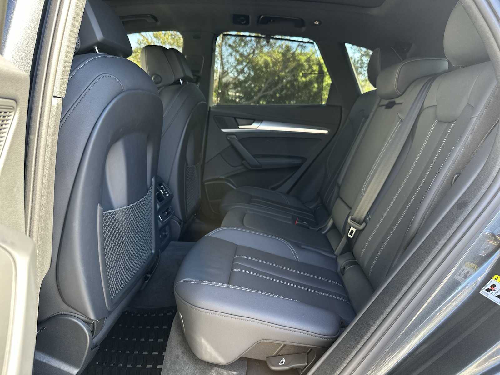 Thumbnail: 2025 Audi Q5 - 18