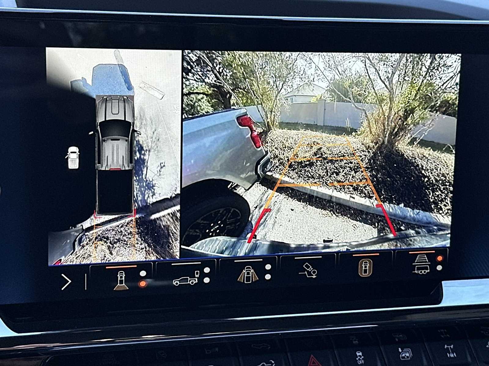 Thumbnail: 2025 Chevrolet Silverado 2500 - 22