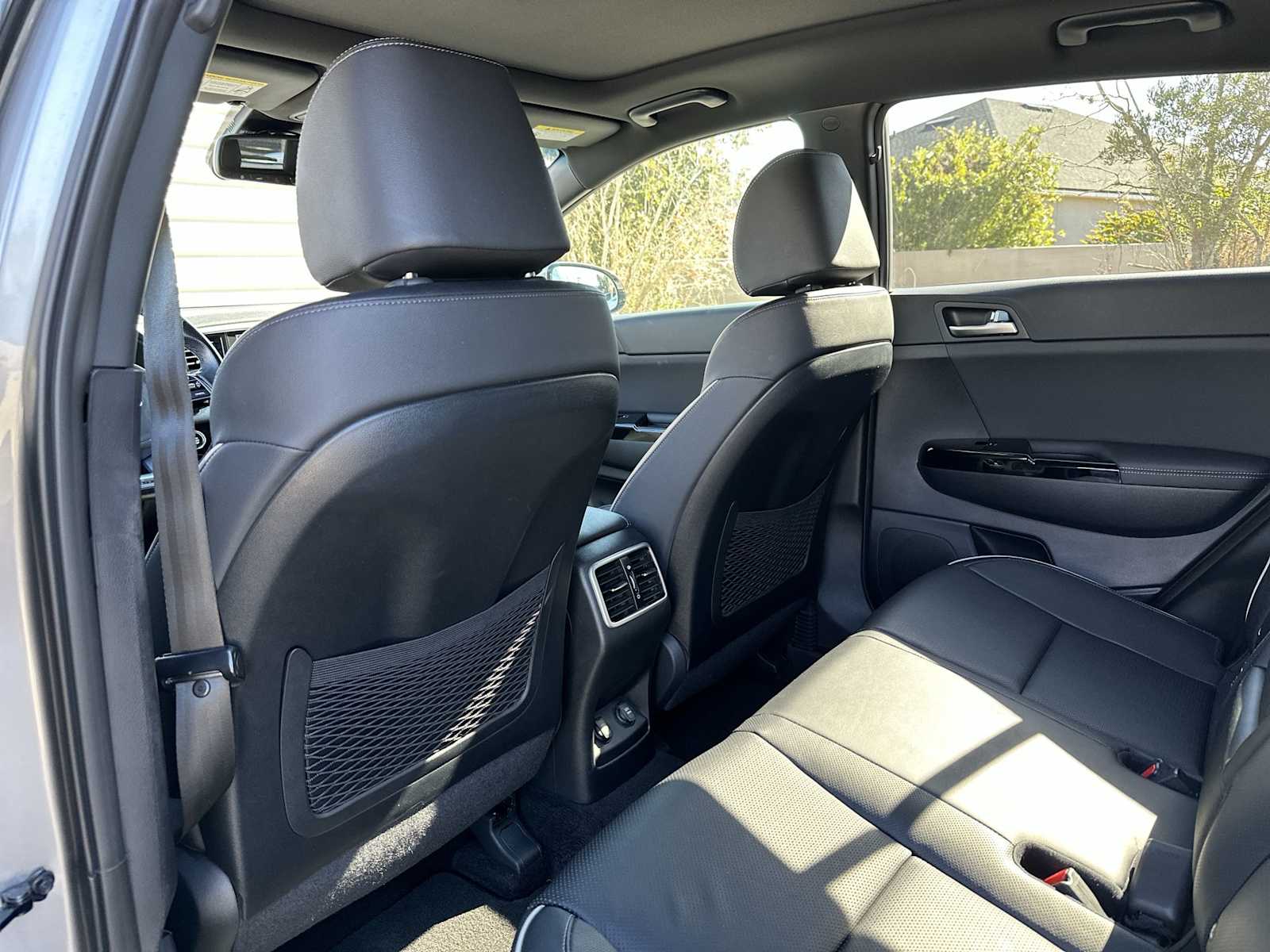 Thumbnail: 2022 Kia Sportage - 16