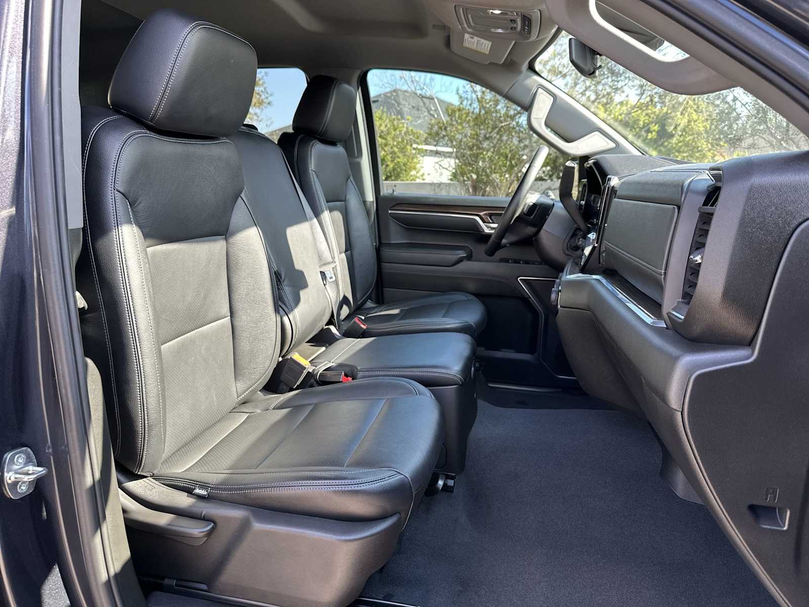 Thumbnail: 2024 Chevrolet Silverado 1500 - 19