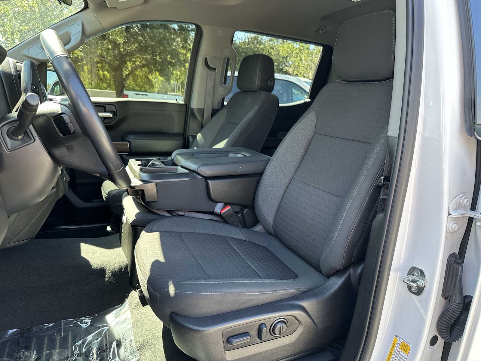 Thumbnail: 2022 Chevrolet Silverado 1500 - 15