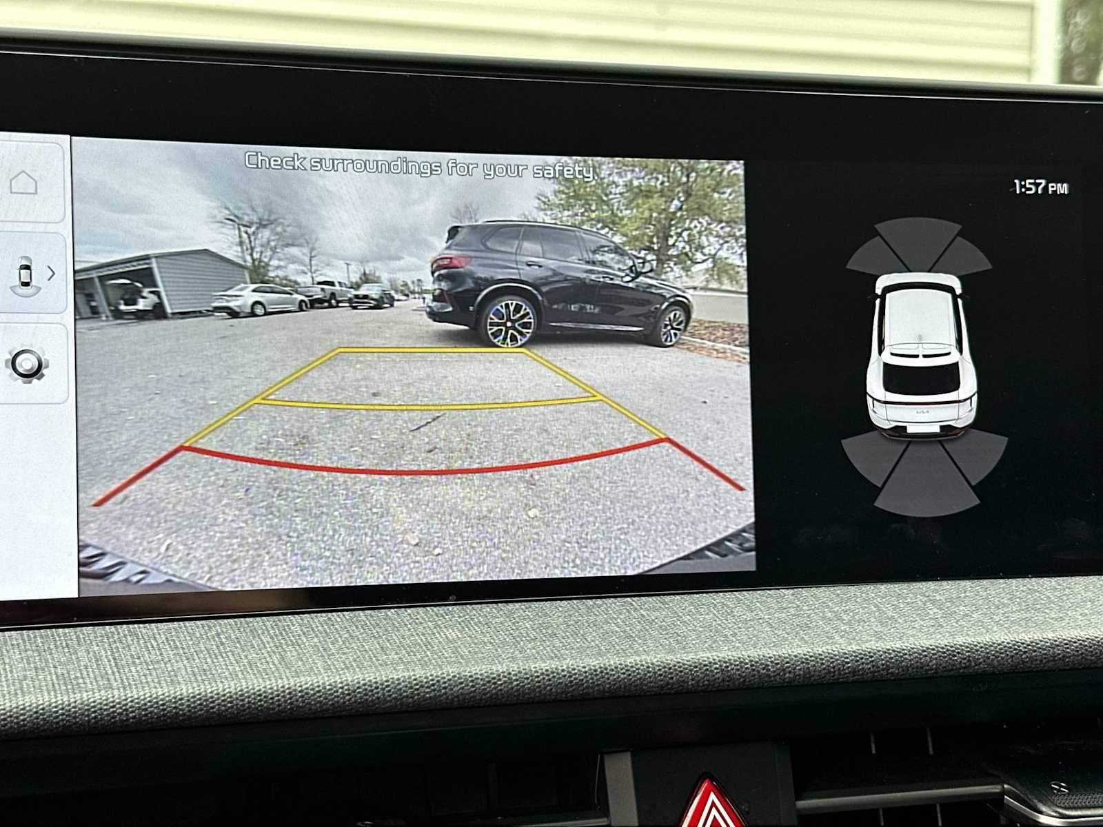 Thumbnail: 2022 Kia EV6 - 22