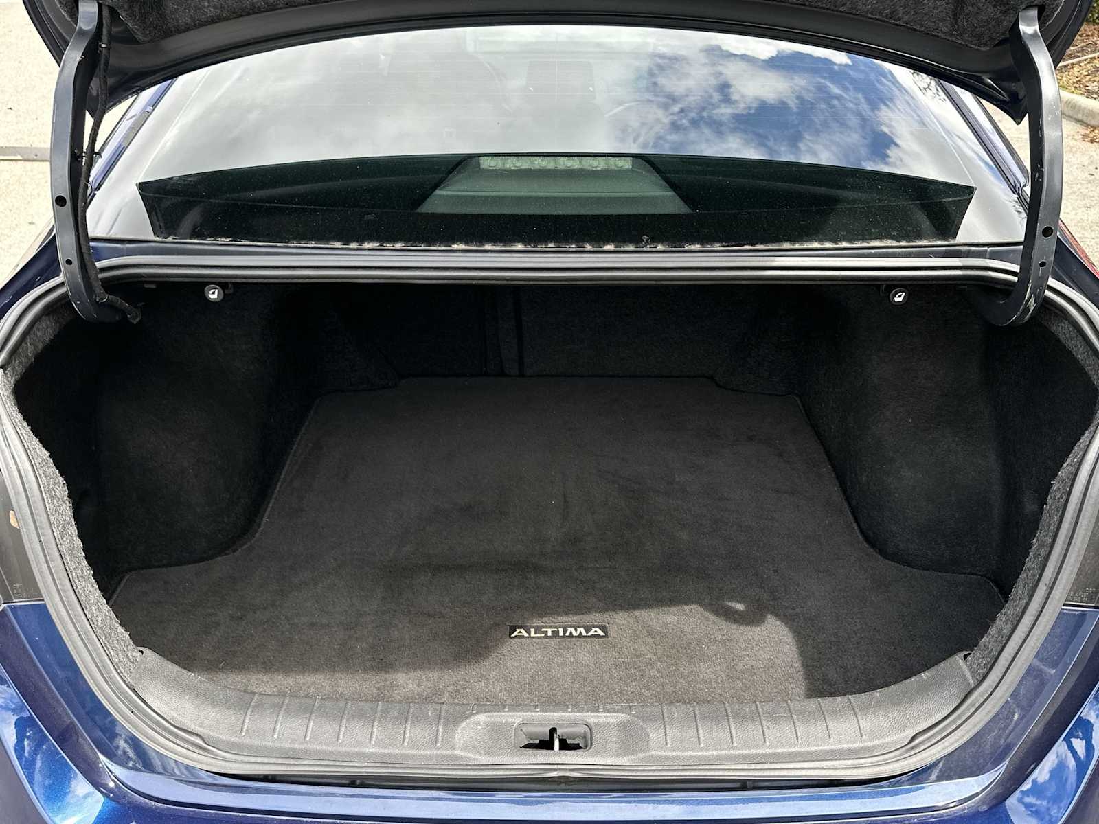 Thumbnail: 2019 Nissan Altima - 26