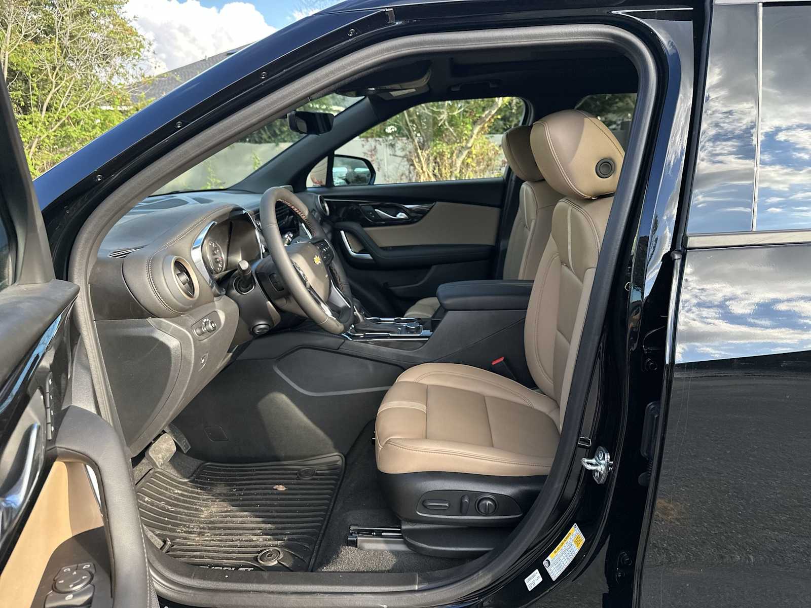 Thumbnail: 2025 Chevrolet Blazer - 2