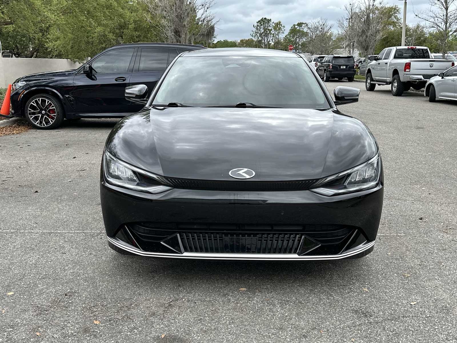 Thumbnail: 2022 Kia EV6 - 9