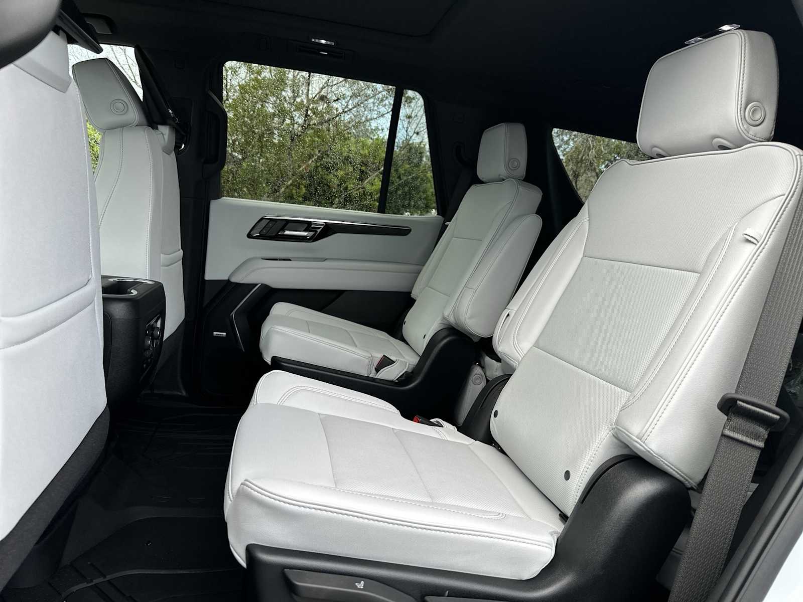 Thumbnail: 2026 Chevrolet Tahoe - 18