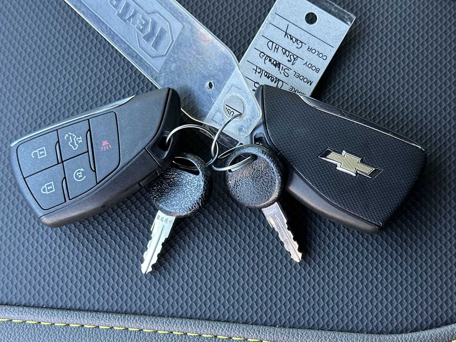 Thumbnail: 2025 Chevrolet Silverado 2500 - 26