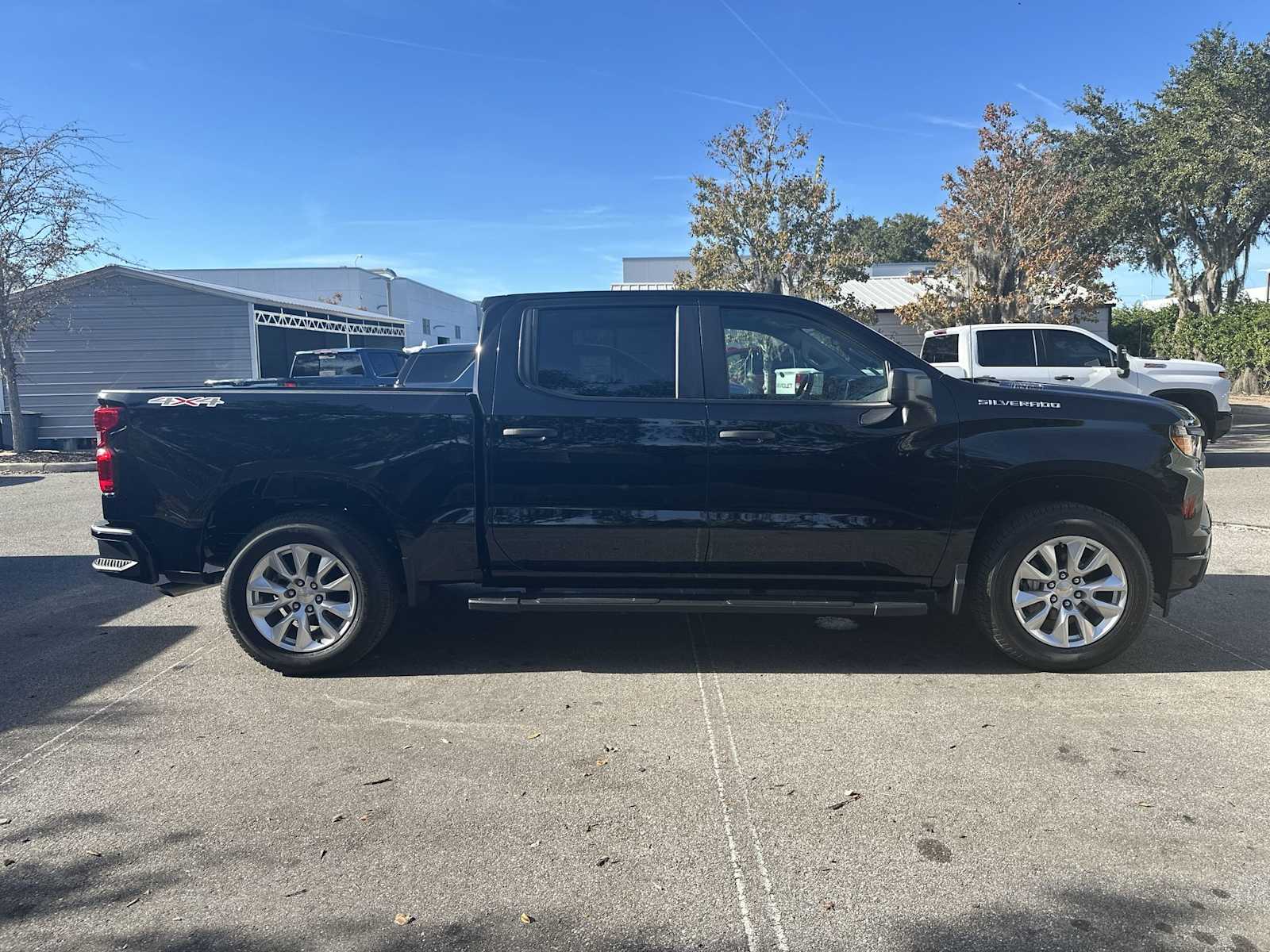 Thumbnail: 2026 Chevrolet Silverado 1500 - 7