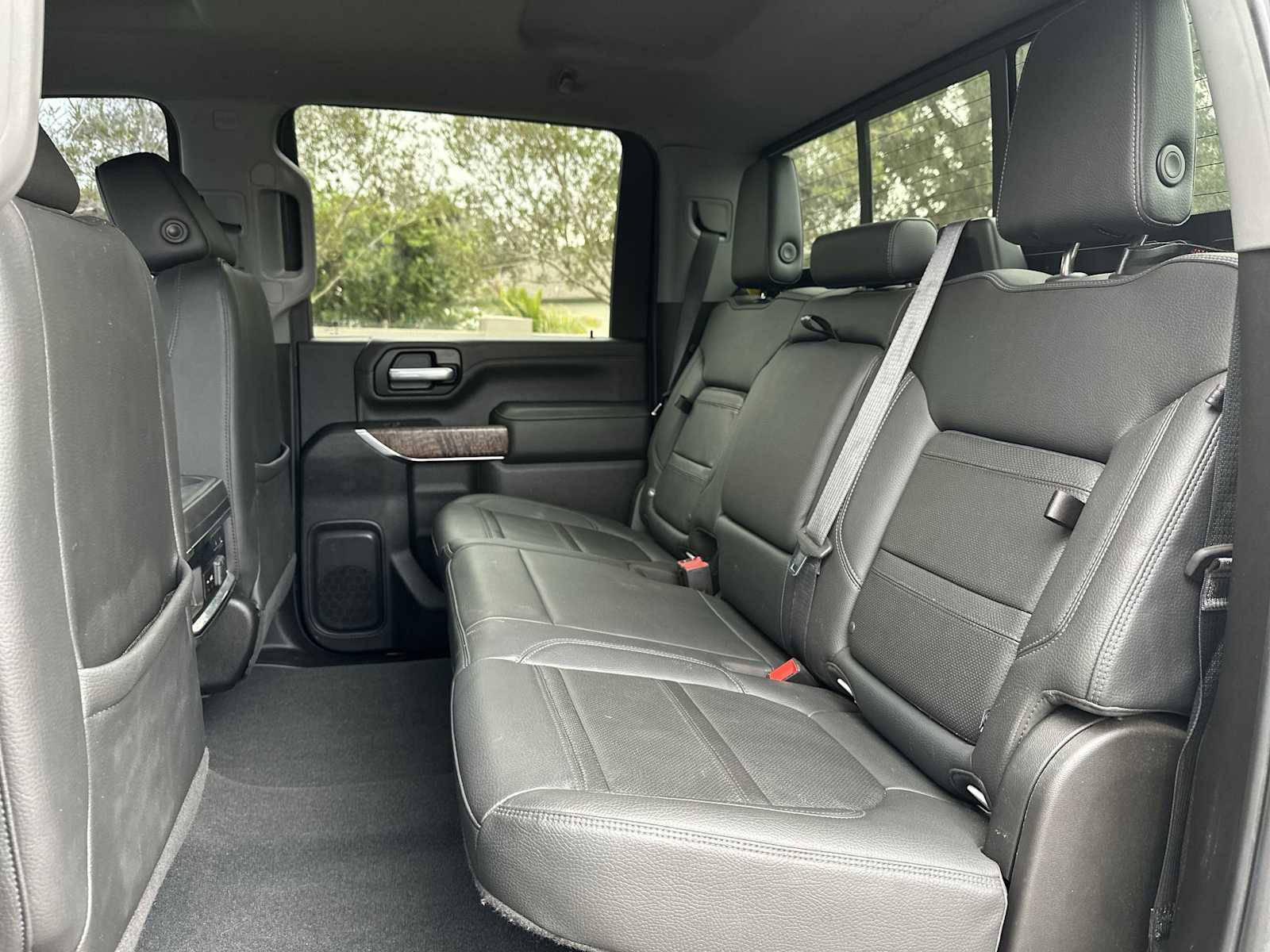 Thumbnail: 2021 GMC Sierra 2500 - 17