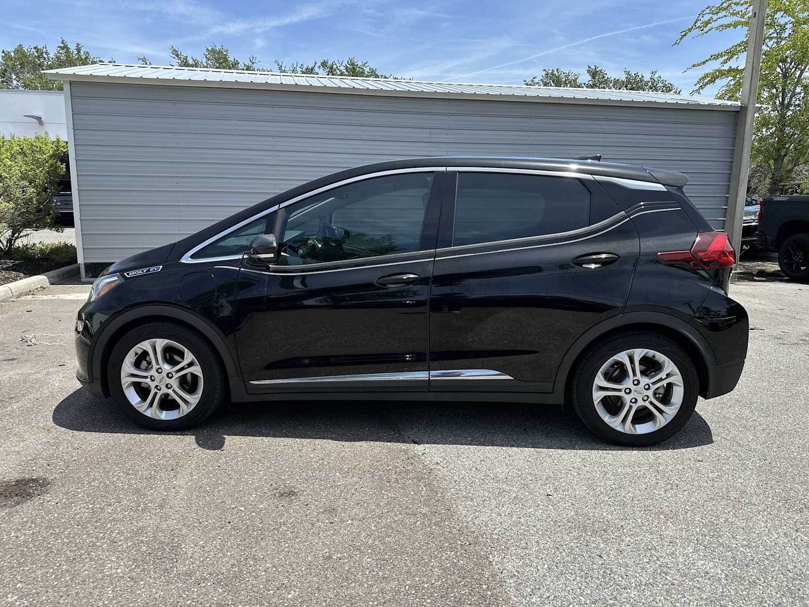 Thumbnail: 2020 Chevrolet Bolt EV - 3