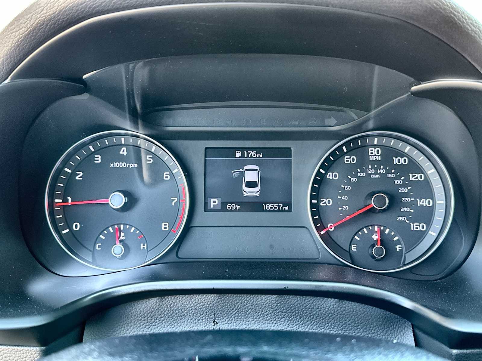 Thumbnail: 2020 Kia Forte - 24