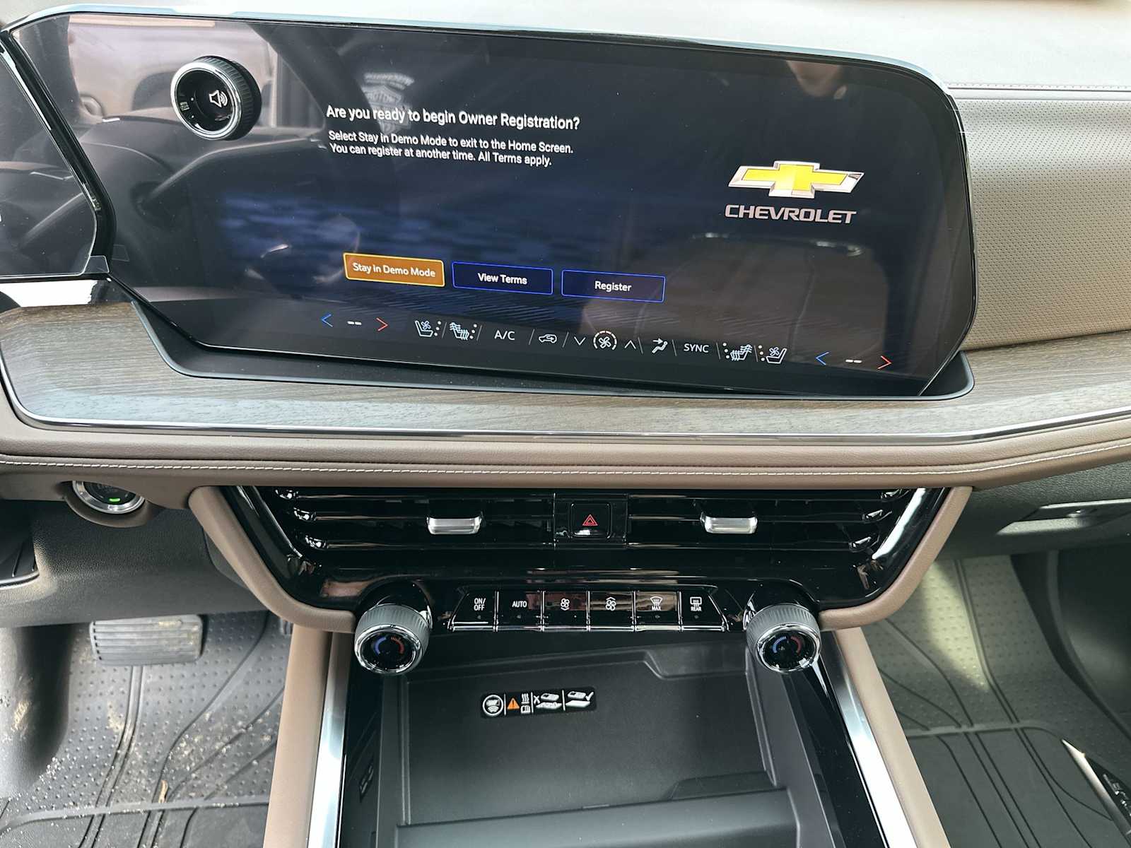 Thumbnail: 2026 Chevrolet Tahoe - 21