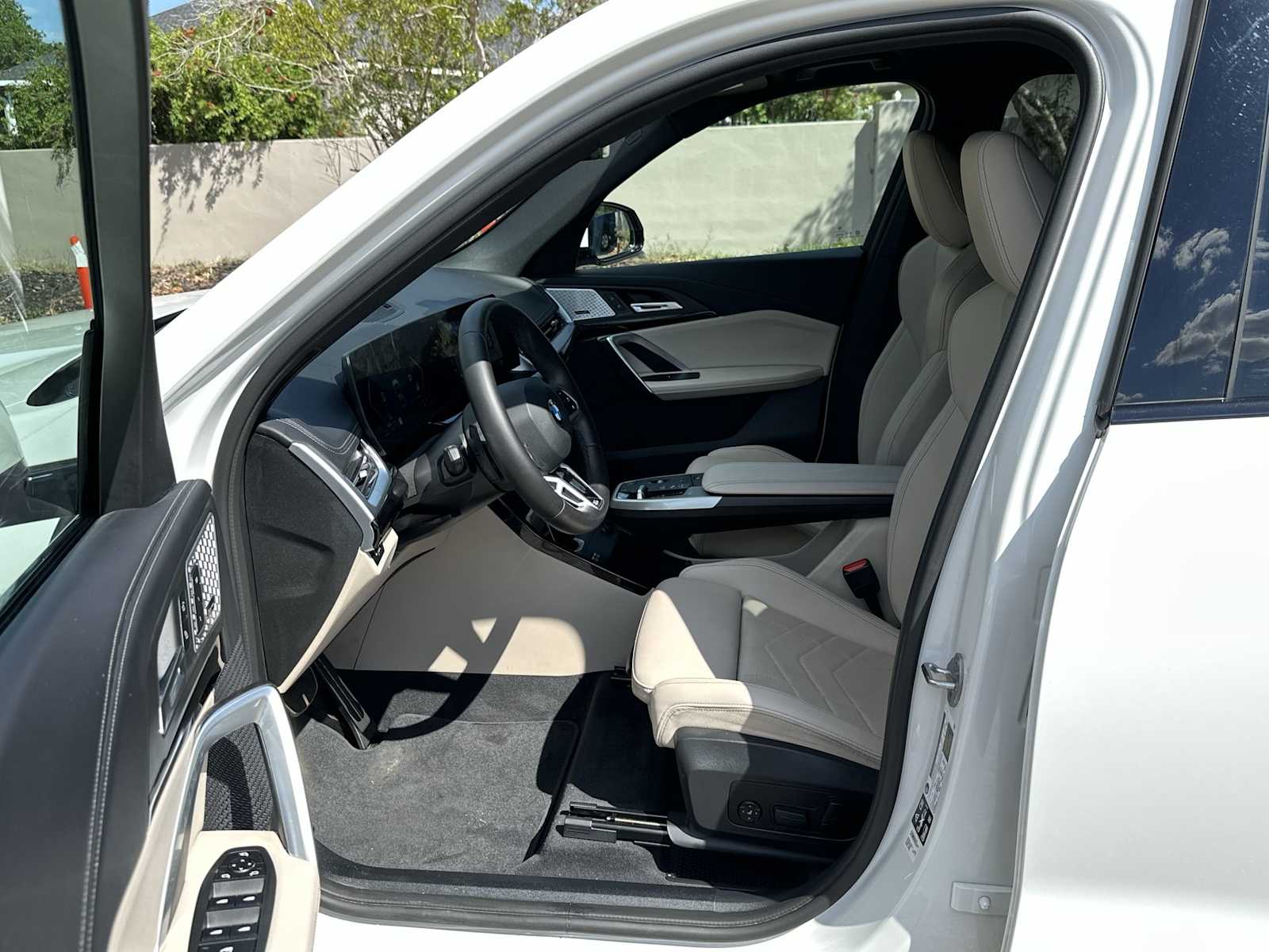 Thumbnail: 2024 BMW X1 - 2