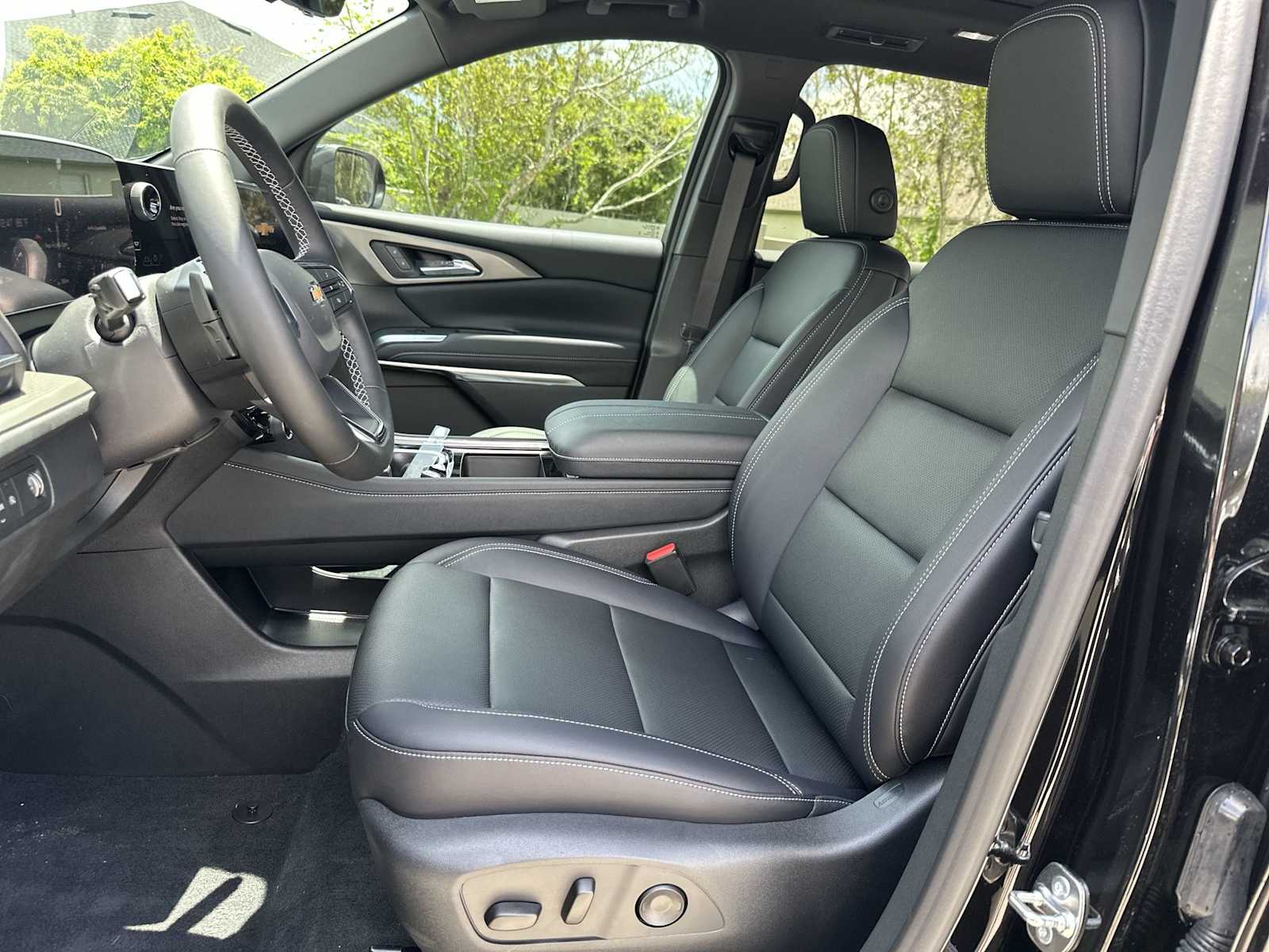 Thumbnail: 2026 Chevrolet Traverse - 15