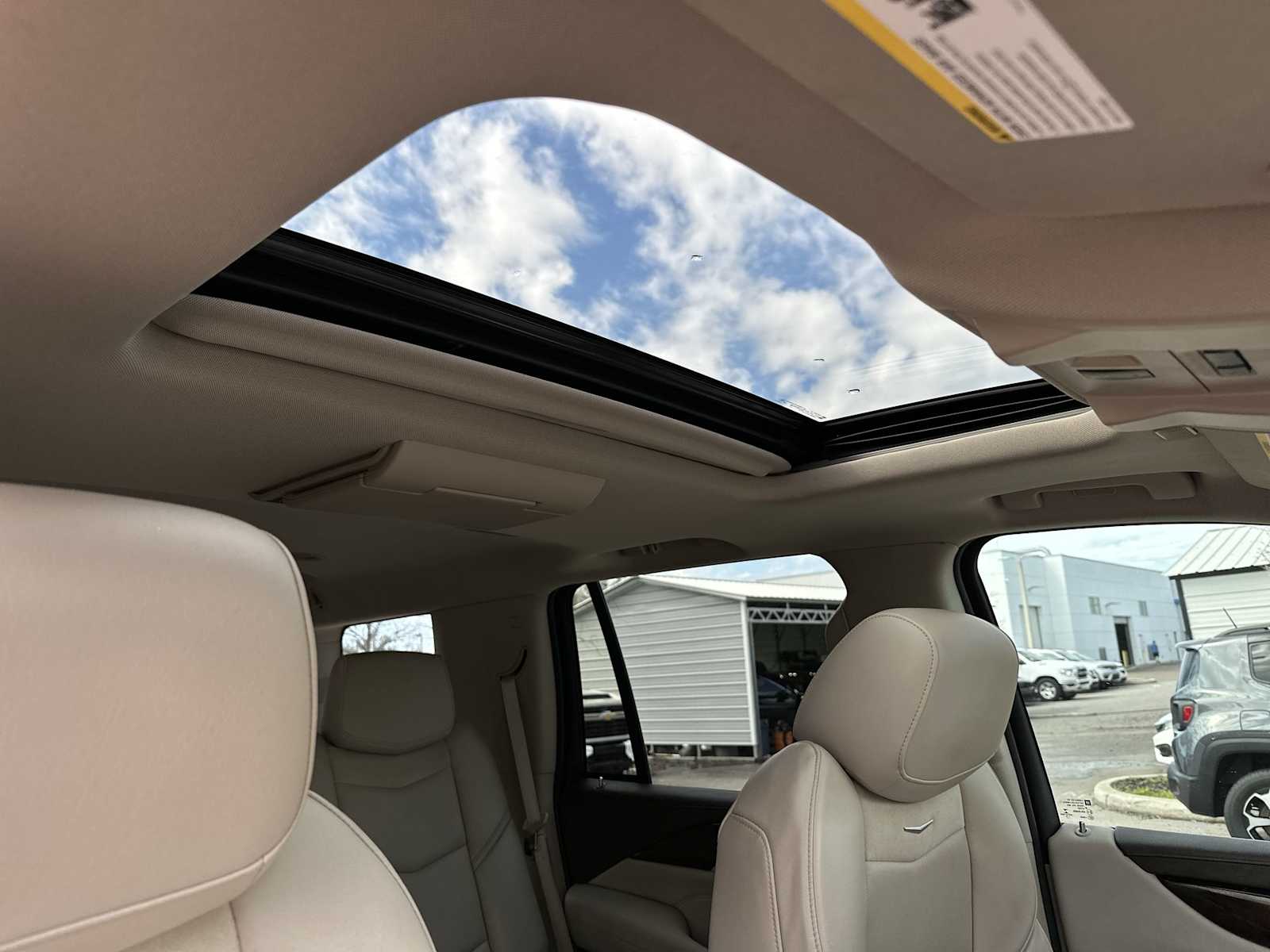 Thumbnail: 2017 Cadillac Escalade - 17