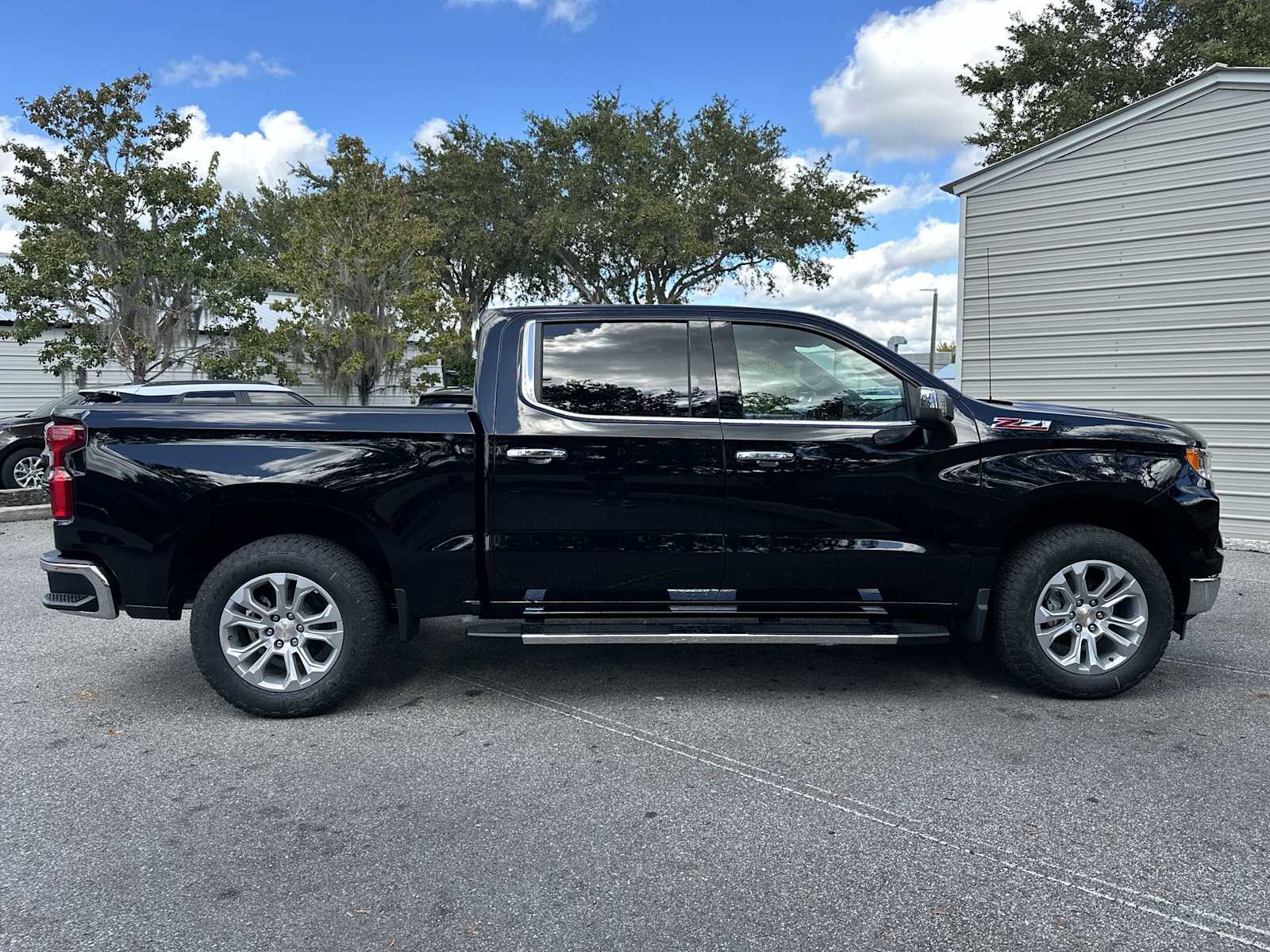 Thumbnail: 2026 Chevrolet Silverado 1500 - 7