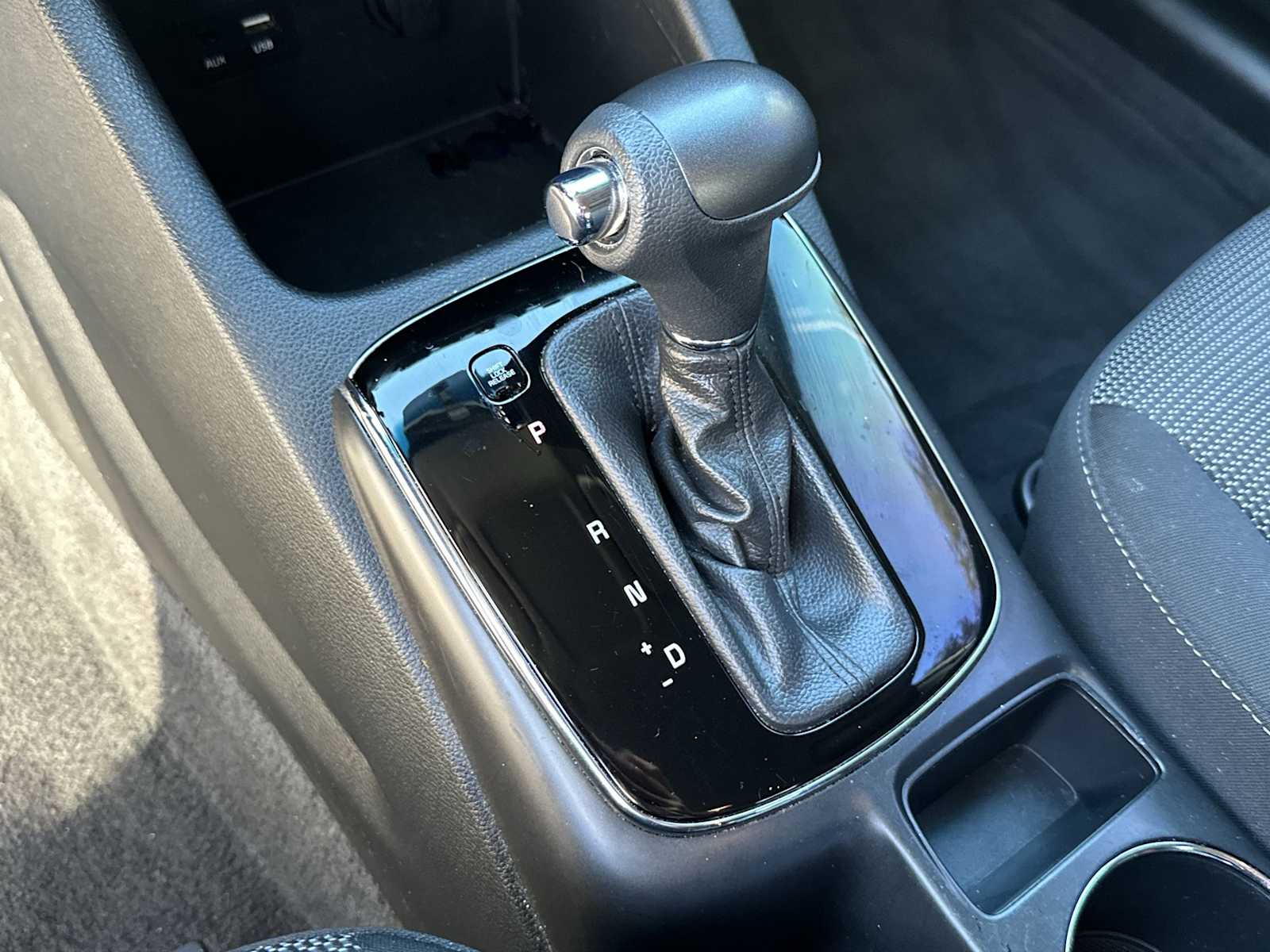 Thumbnail: 2018 Kia Forte - 23