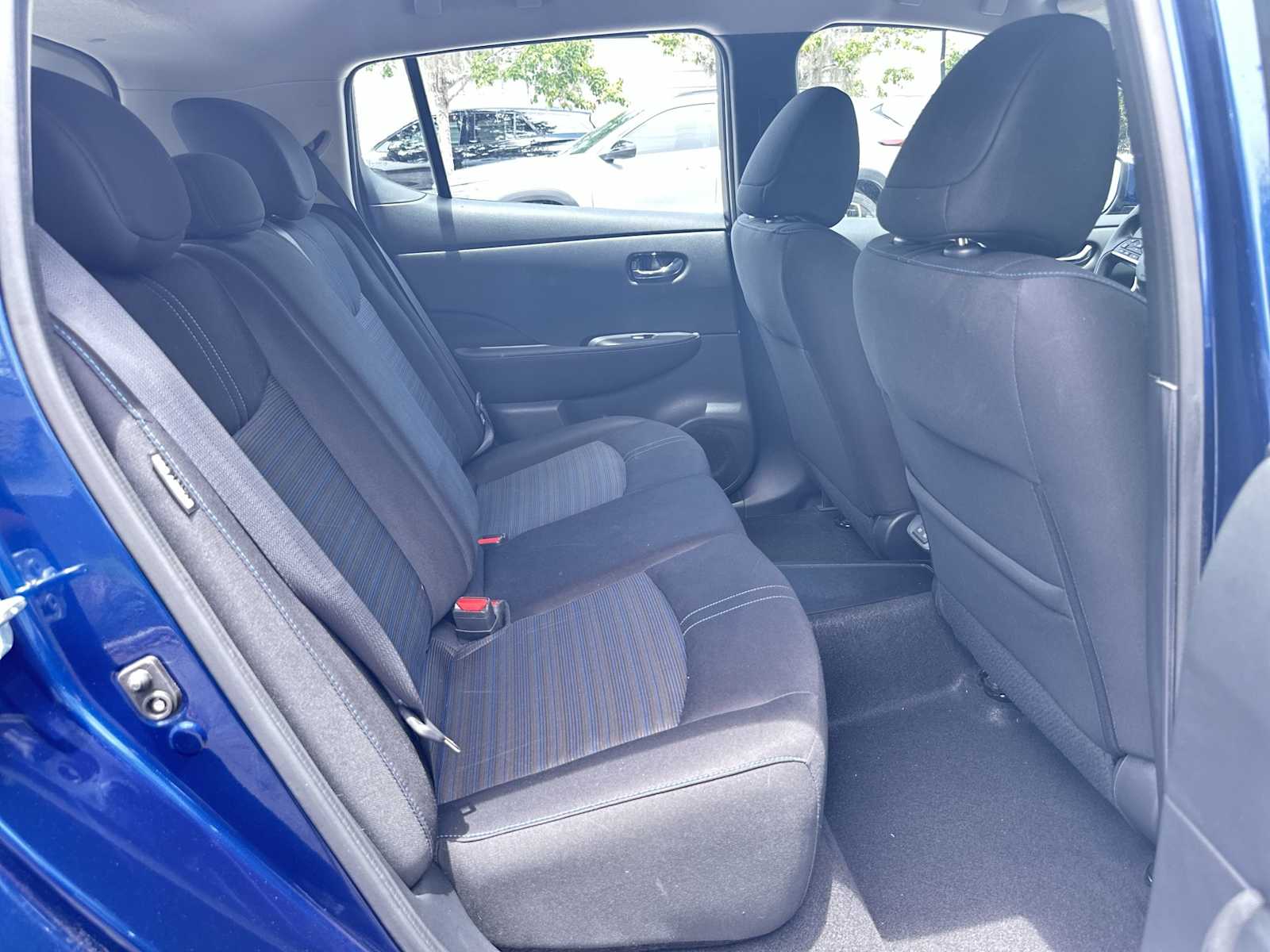 Thumbnail: 2021 Nissan Leaf - 18