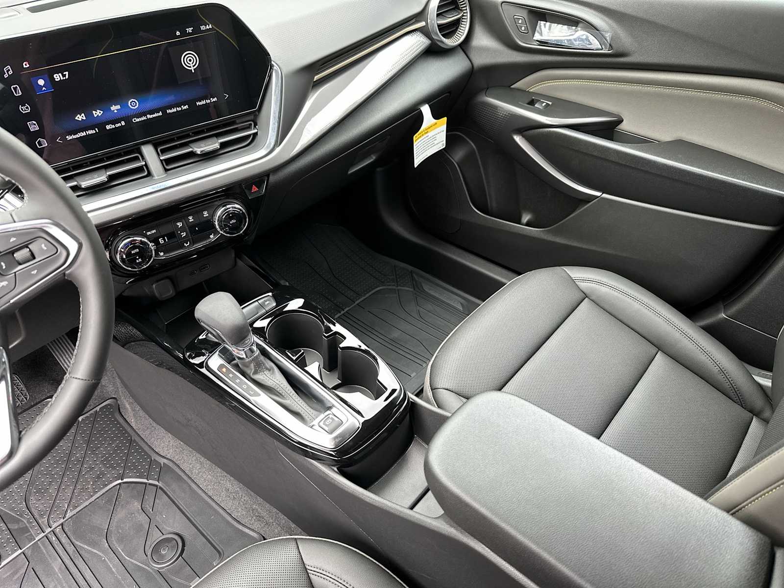 Thumbnail: 2026 Chevrolet Trax - 21